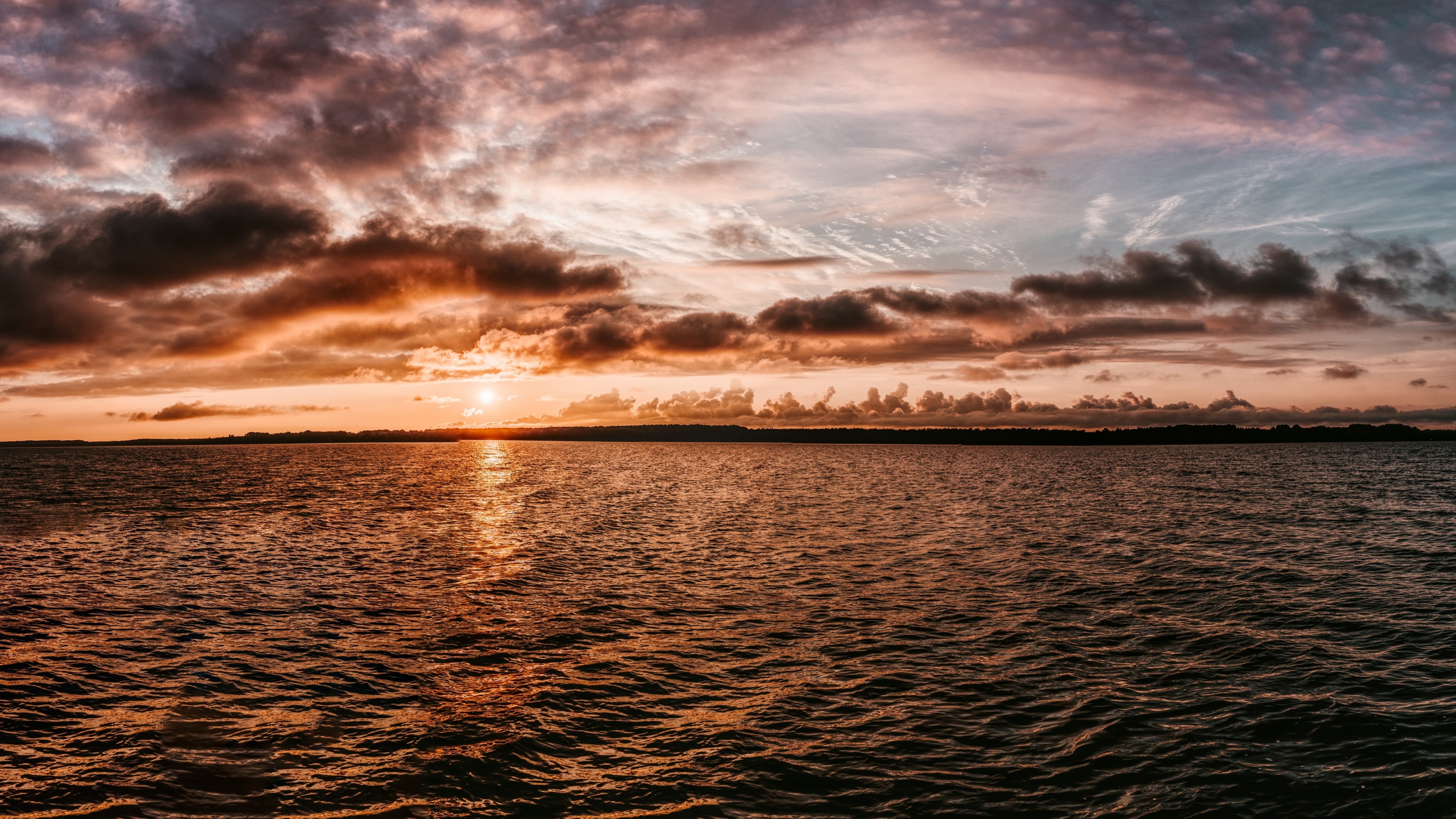 Sunset over the sea HD Wallpaper