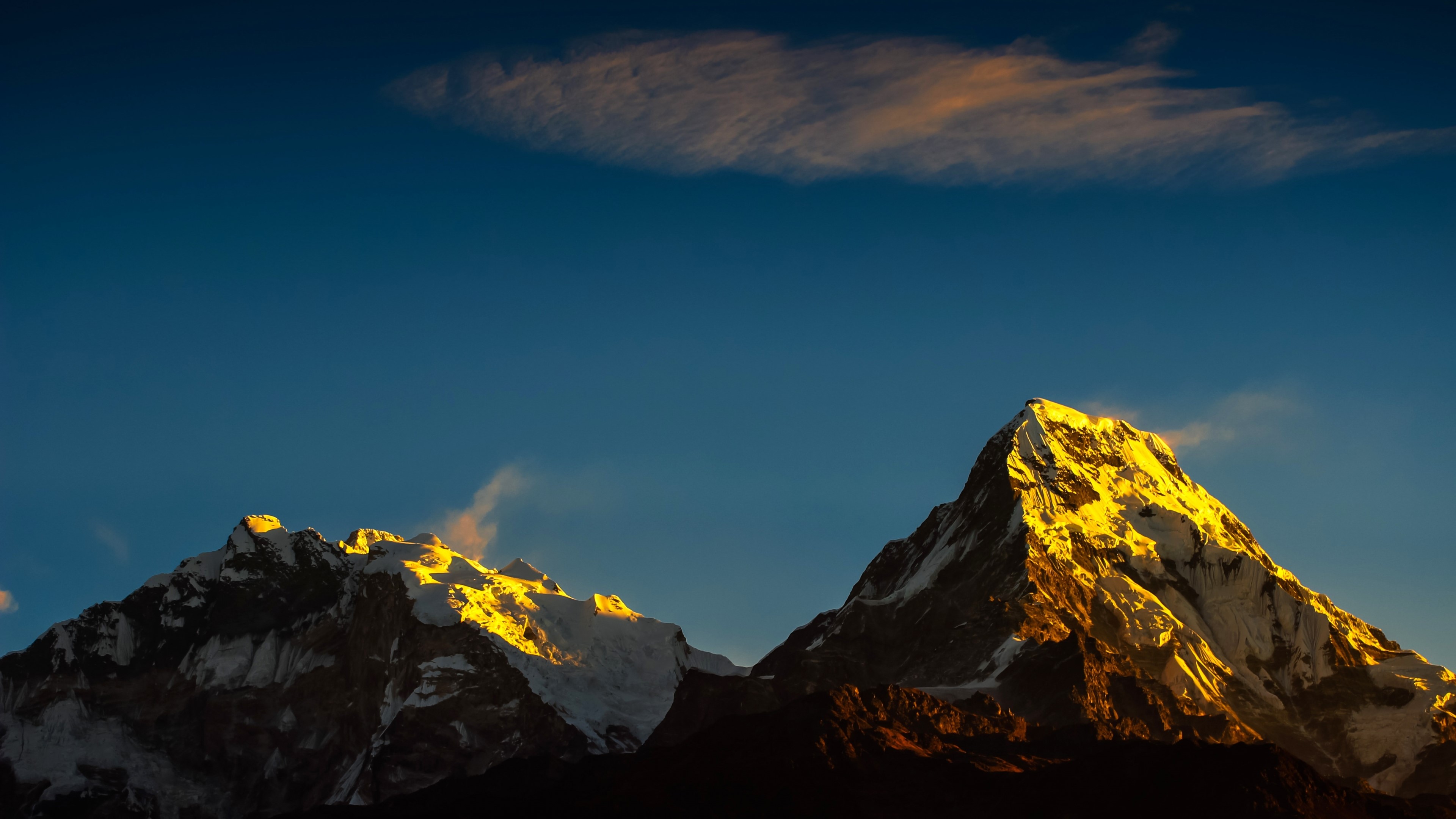 4K Mountains at Sunrise HD Wallpaper