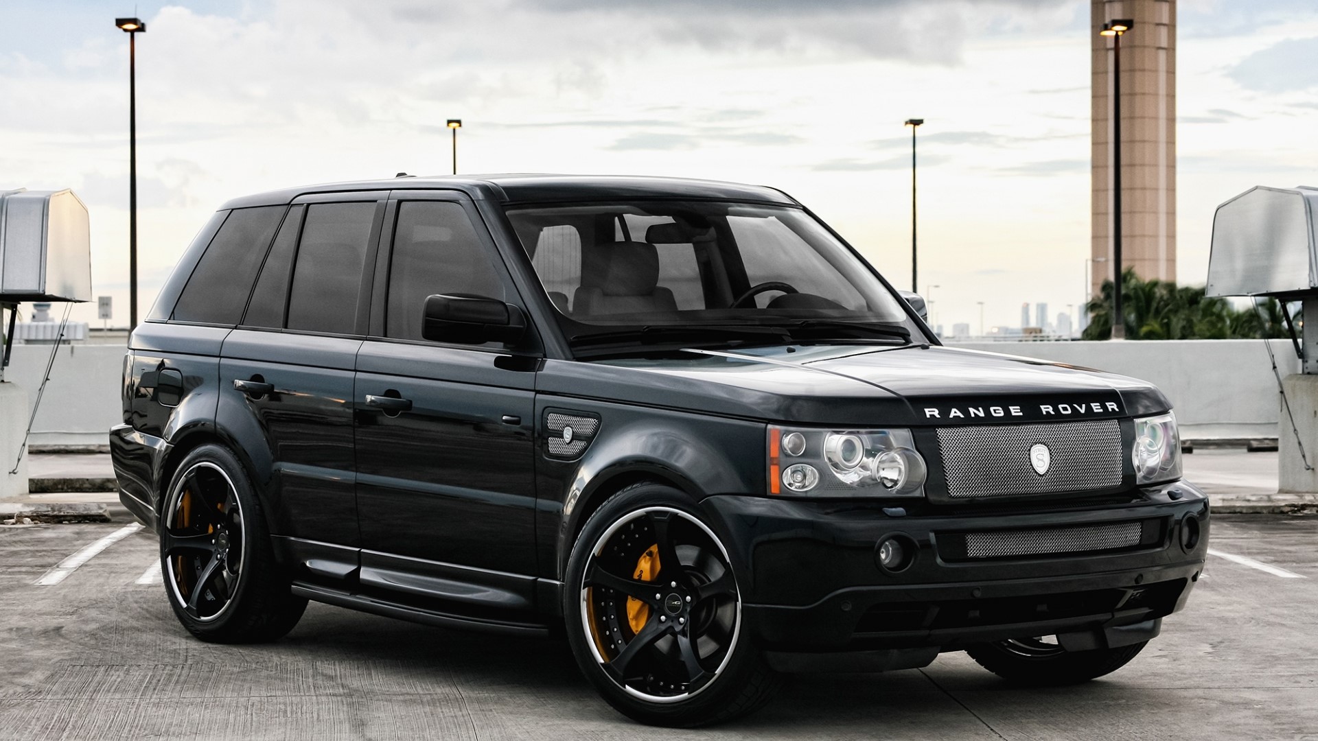 Black Range Rover Sport with Custom Wheels HD Wallpaper