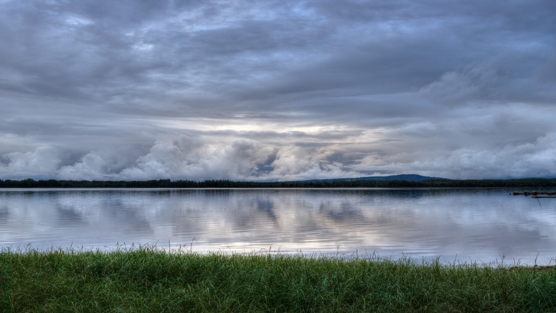 Lake with Cloudy Sky and Green Grass HD Wallpaper