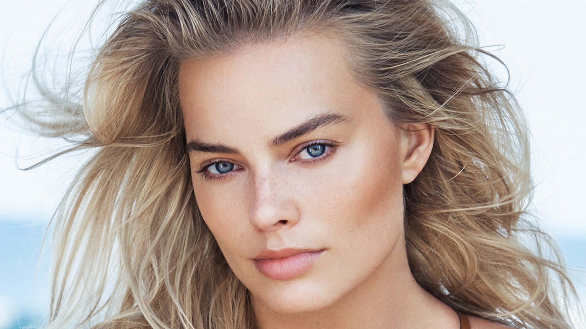 Margot Robbie HD Wallpaper