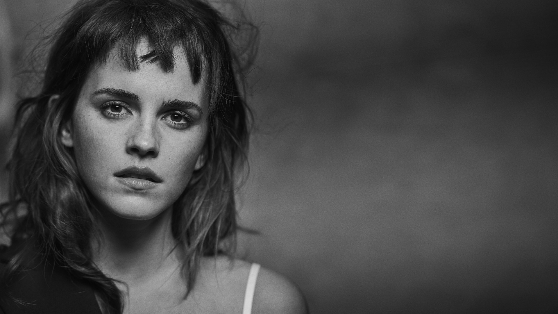 Emma Watson portrait HD Wallpaper