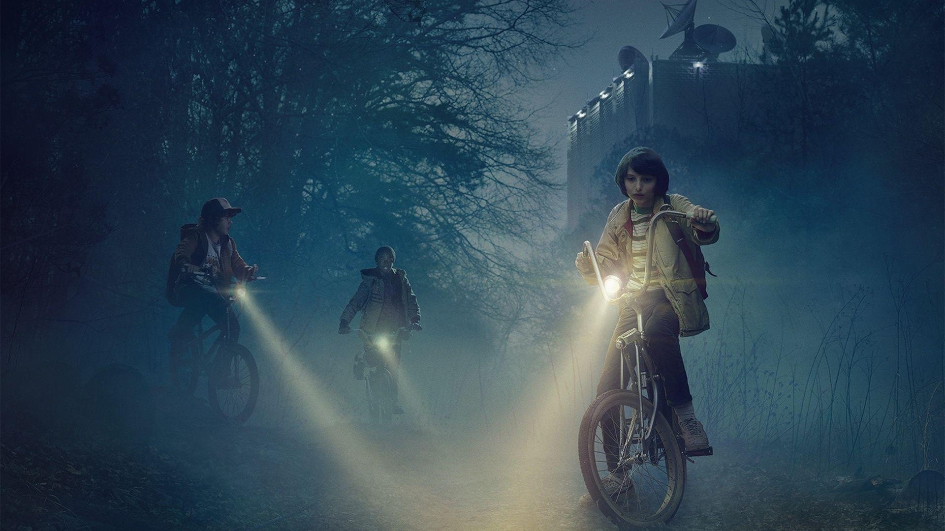 Stranger Things kids on bikes at night HD Wallpaper