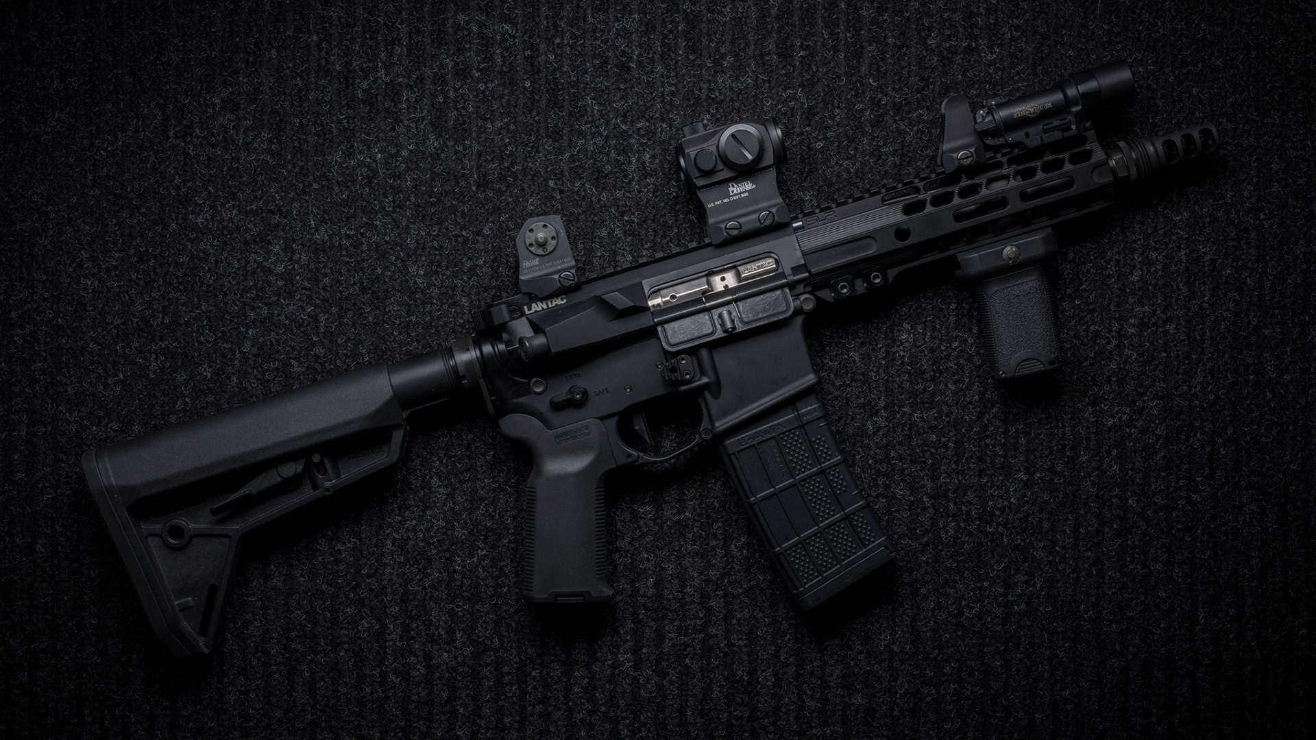 AR-15 rifle with accessories HD Wallpaper