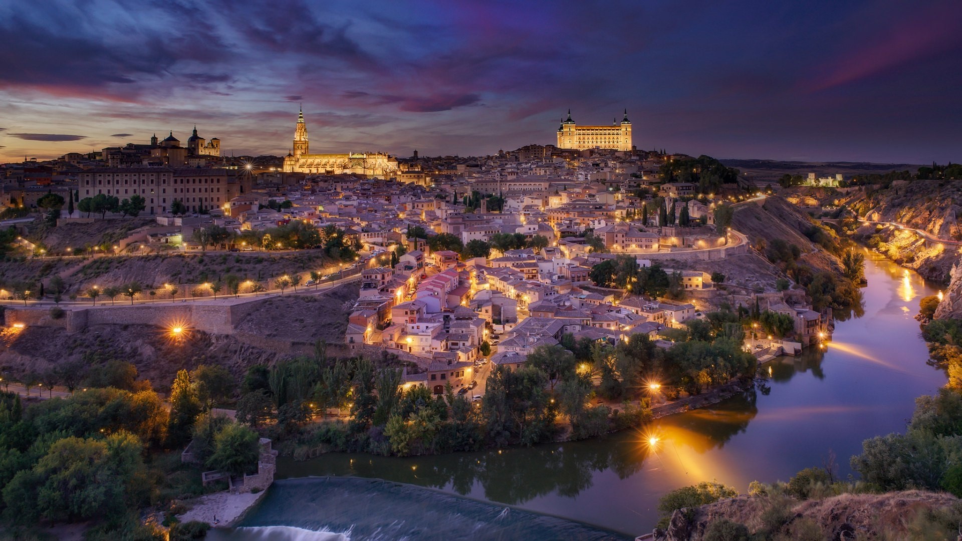 Toledo cityscape at dusk with river HD Wallpaper