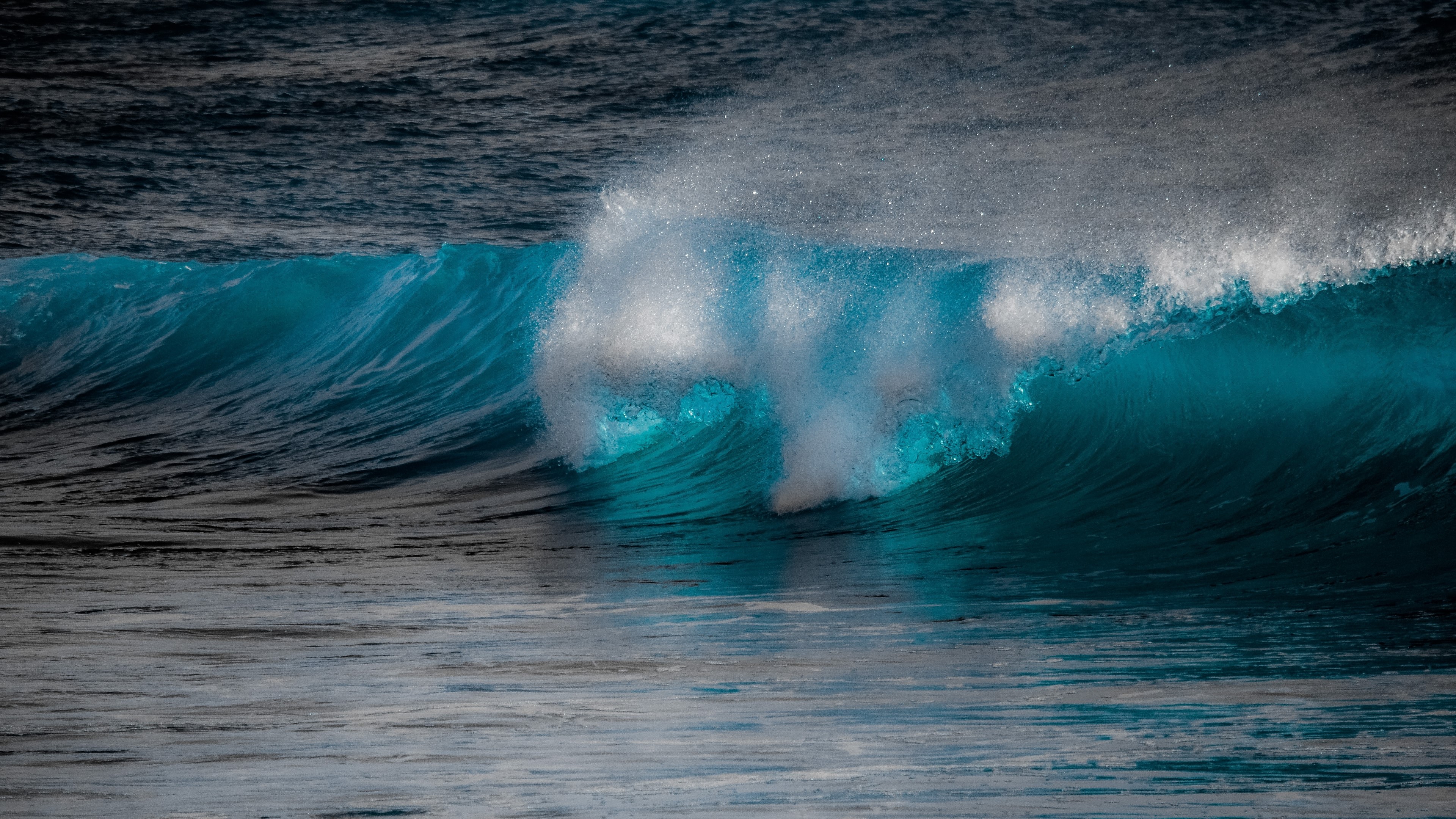 Wave HD Wallpaper
