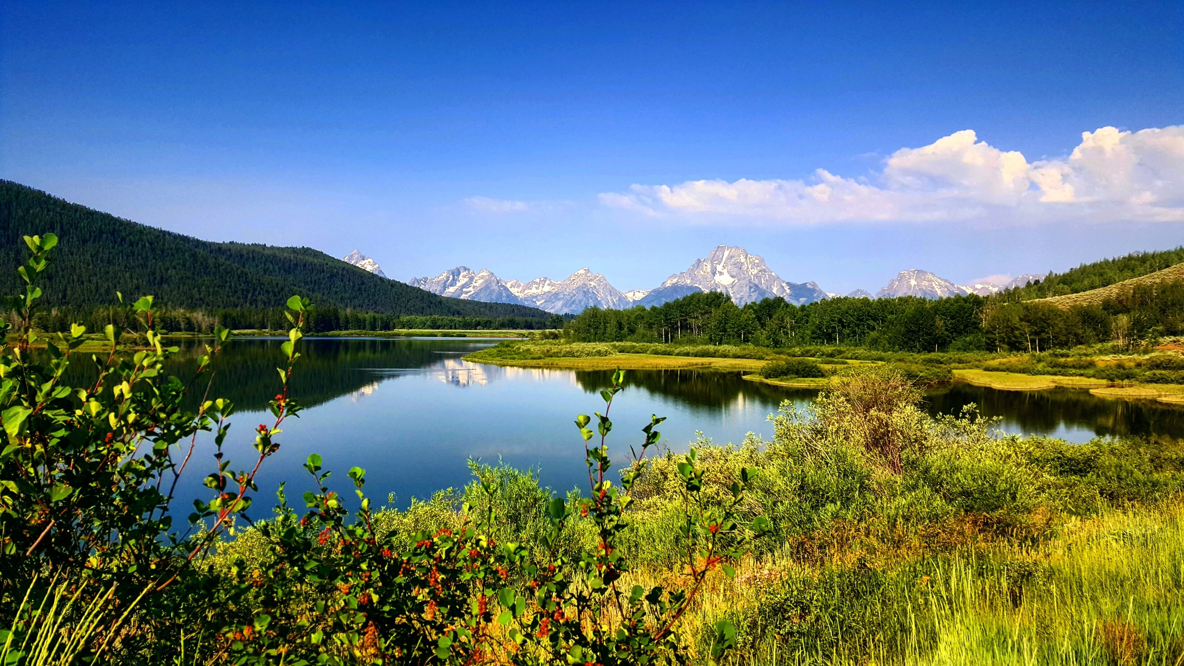 4K Nature Landscape with Mountains and Lake HD Wallpaper