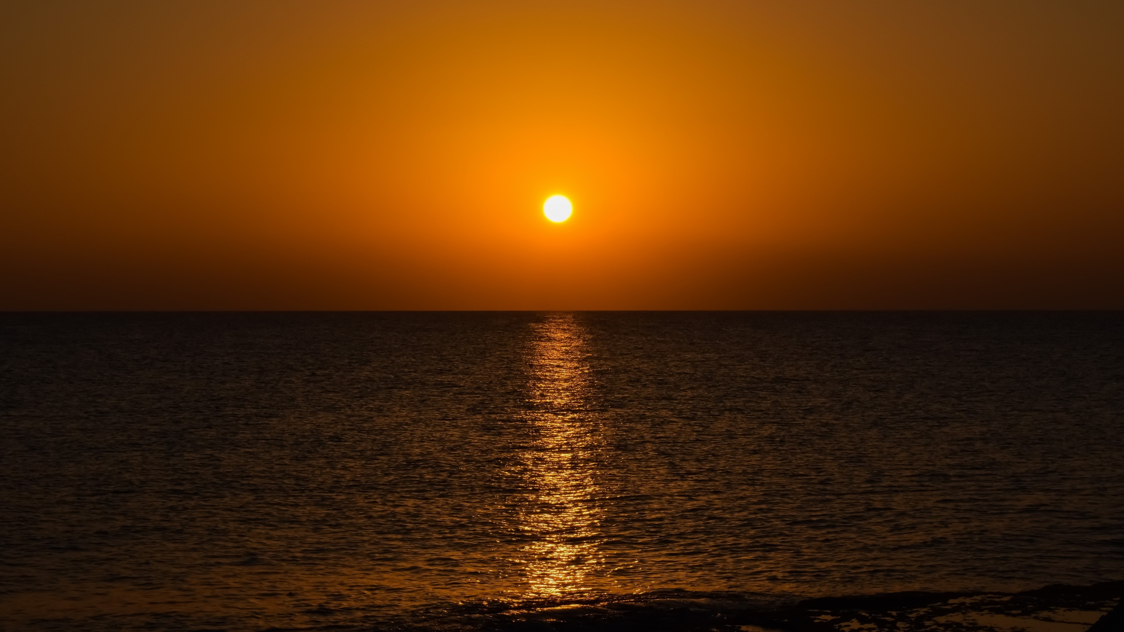 4K Sunset Over the Ocean HD Wallpaper