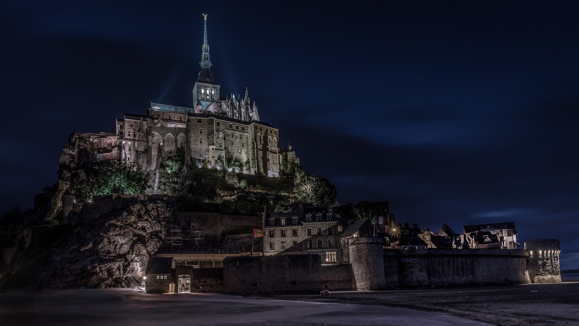 Mont Saint-Michel at night, France HD Wallpaper