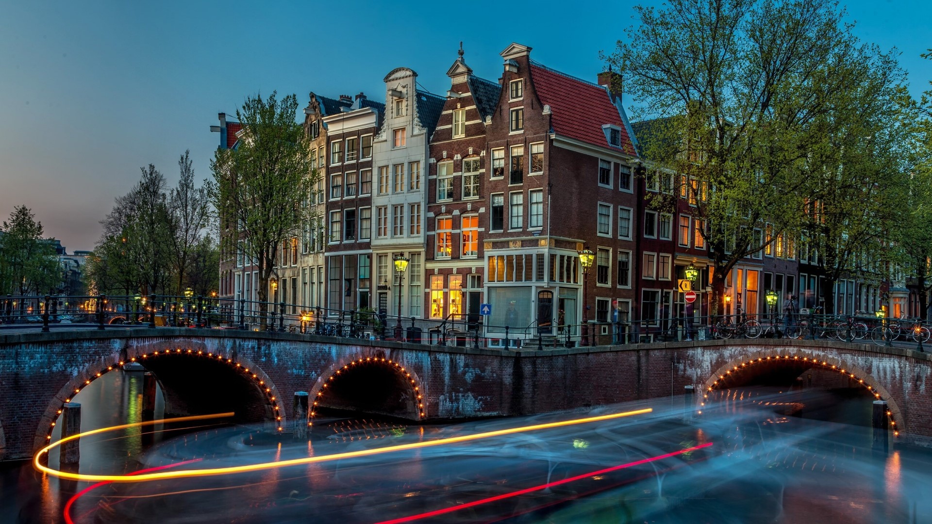 Amsterdam Canal Bridges and Buildings at Dusk HD Wallpaper