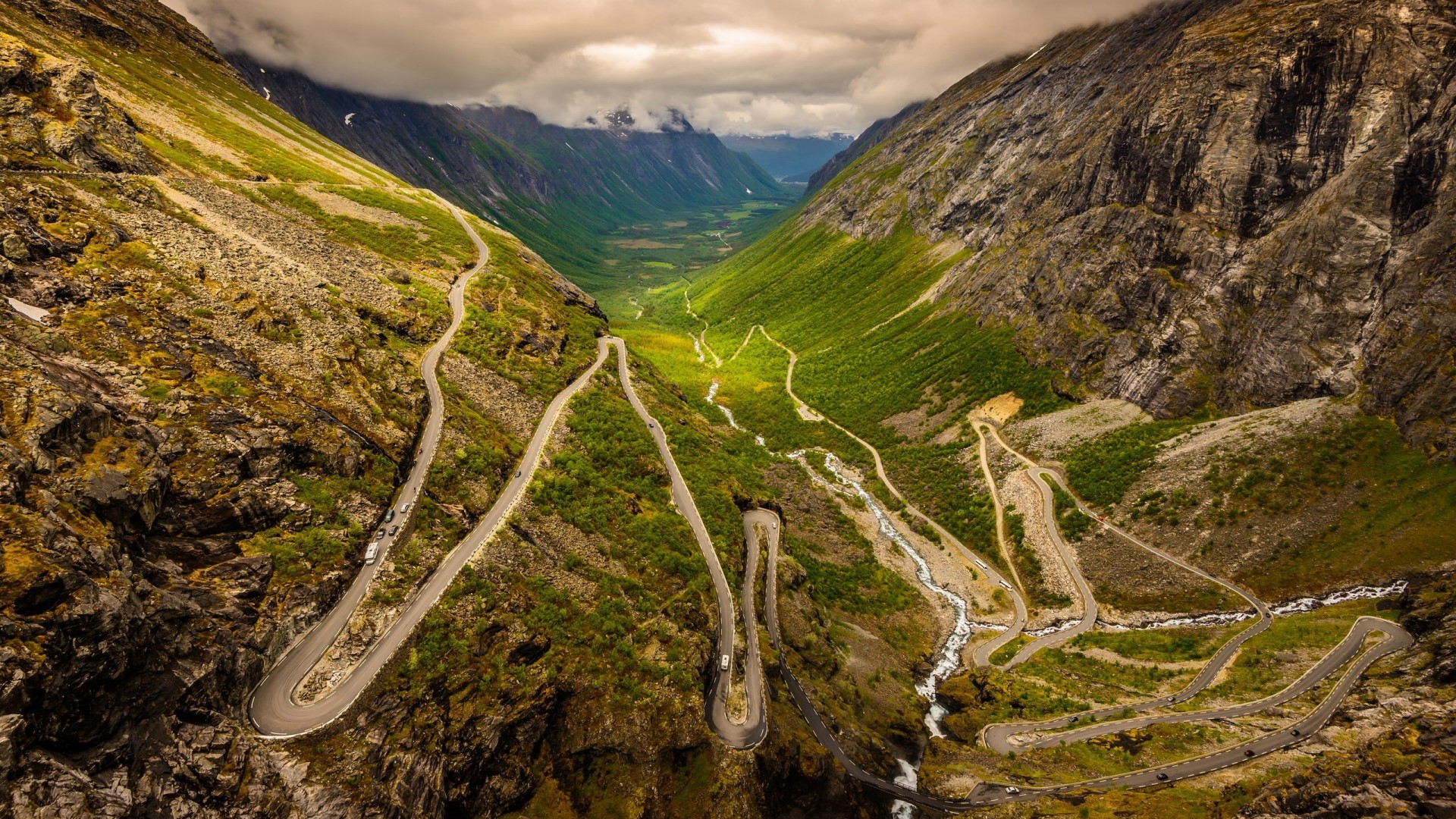 Trollstigen Road in Norway HD Wallpaper