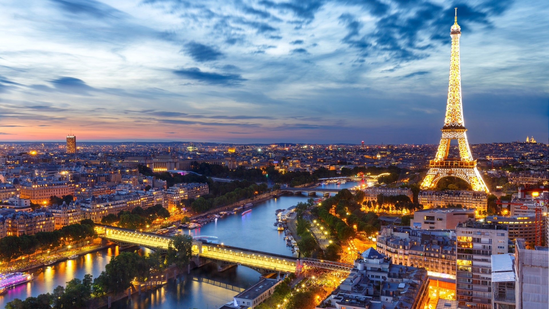 Eiffel Tower and Seine River at Dusk, Paris HD Wallpaper