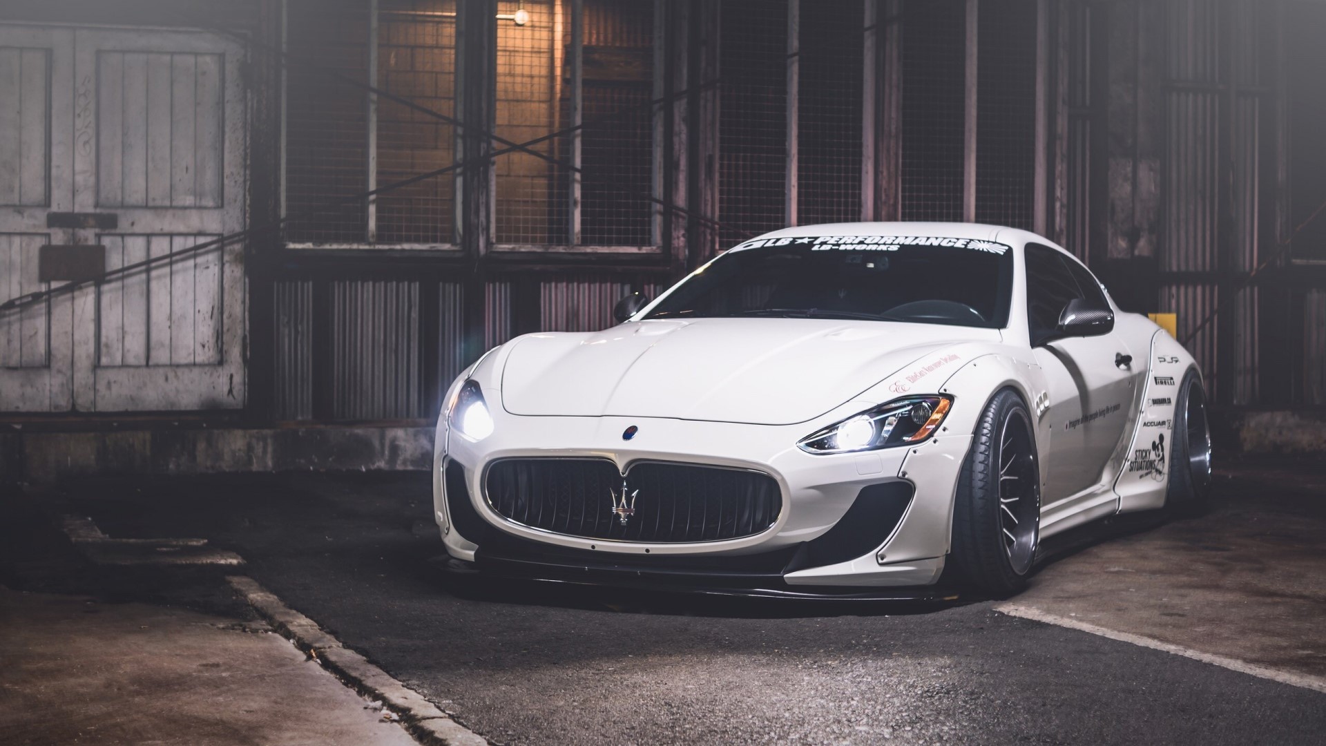 White Maserati GranTurismo with widebody kit HD Wallpaper