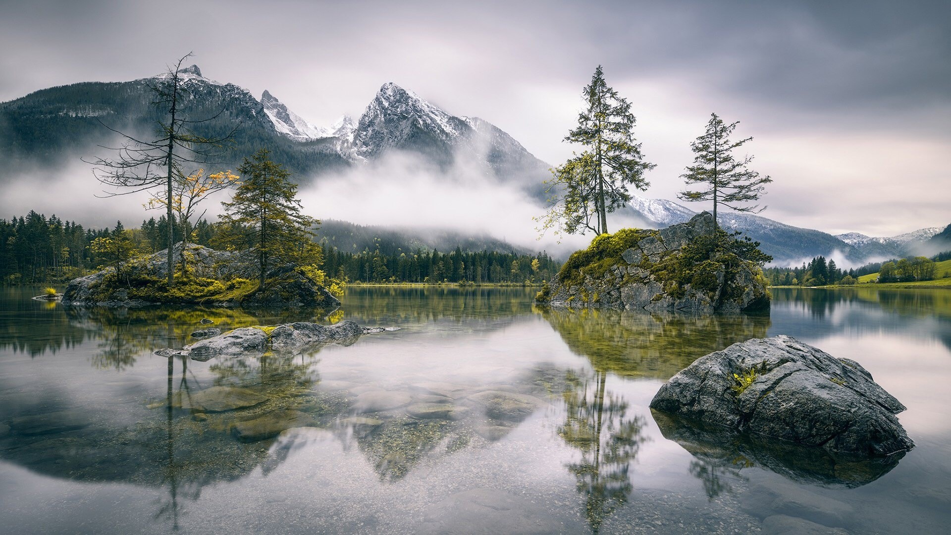 Lake with Mountains and Trees in Germany HD Wallpaper