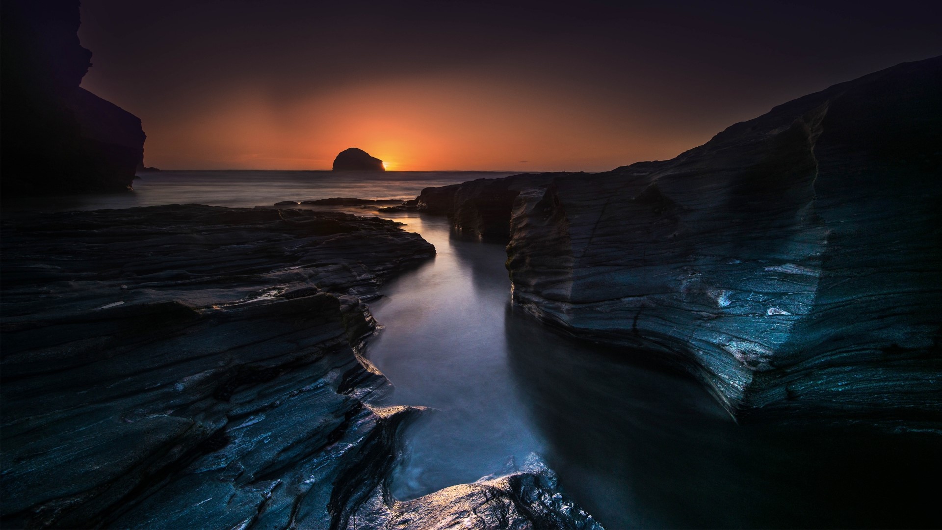 Sunset over rocky coast with sea stack HD Wallpaper