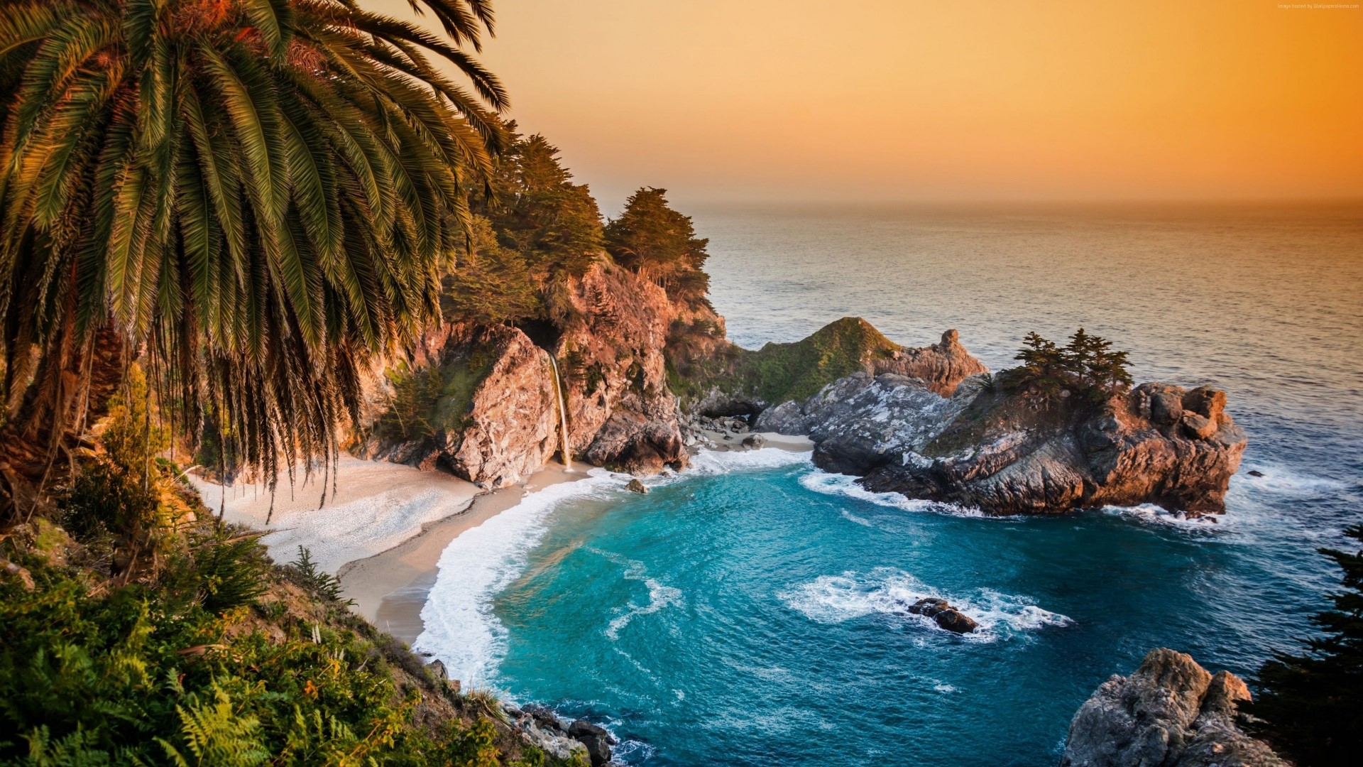 McWay Falls at Julia Pfeiffer Burns State Park, California HD Wallpaper