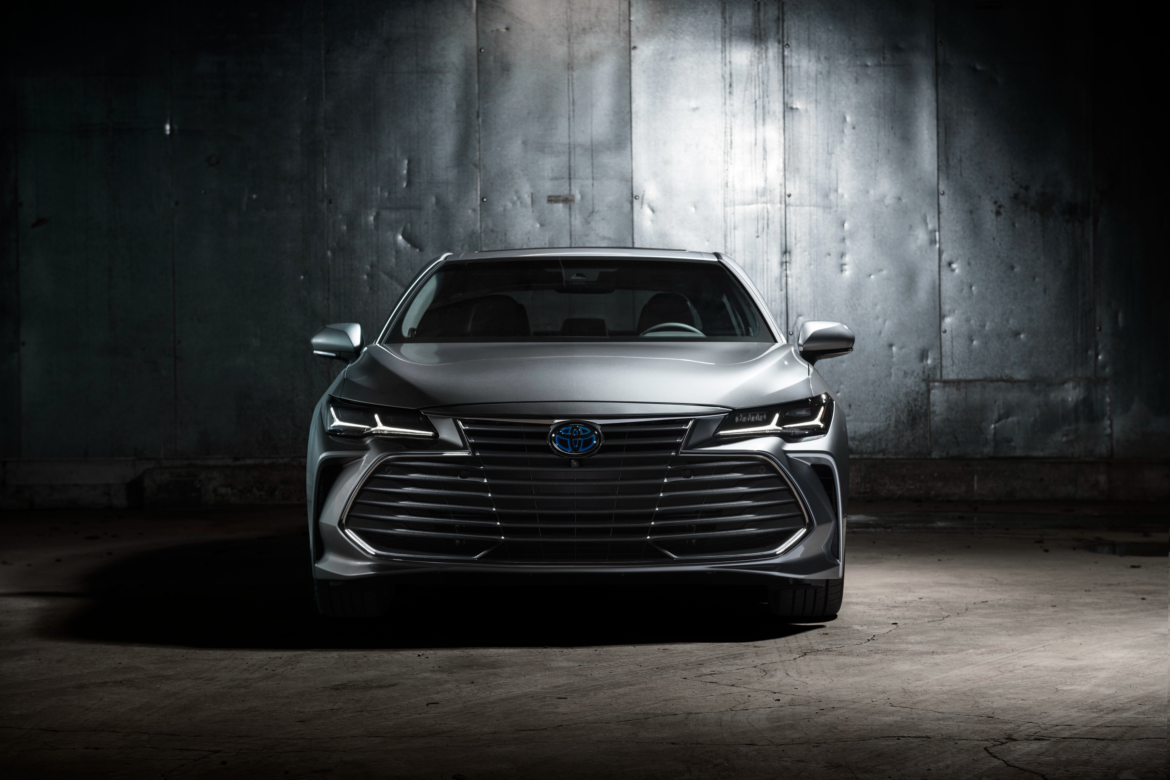 2019 Toyota Avalon Hybrid 4K HD Wallpaper