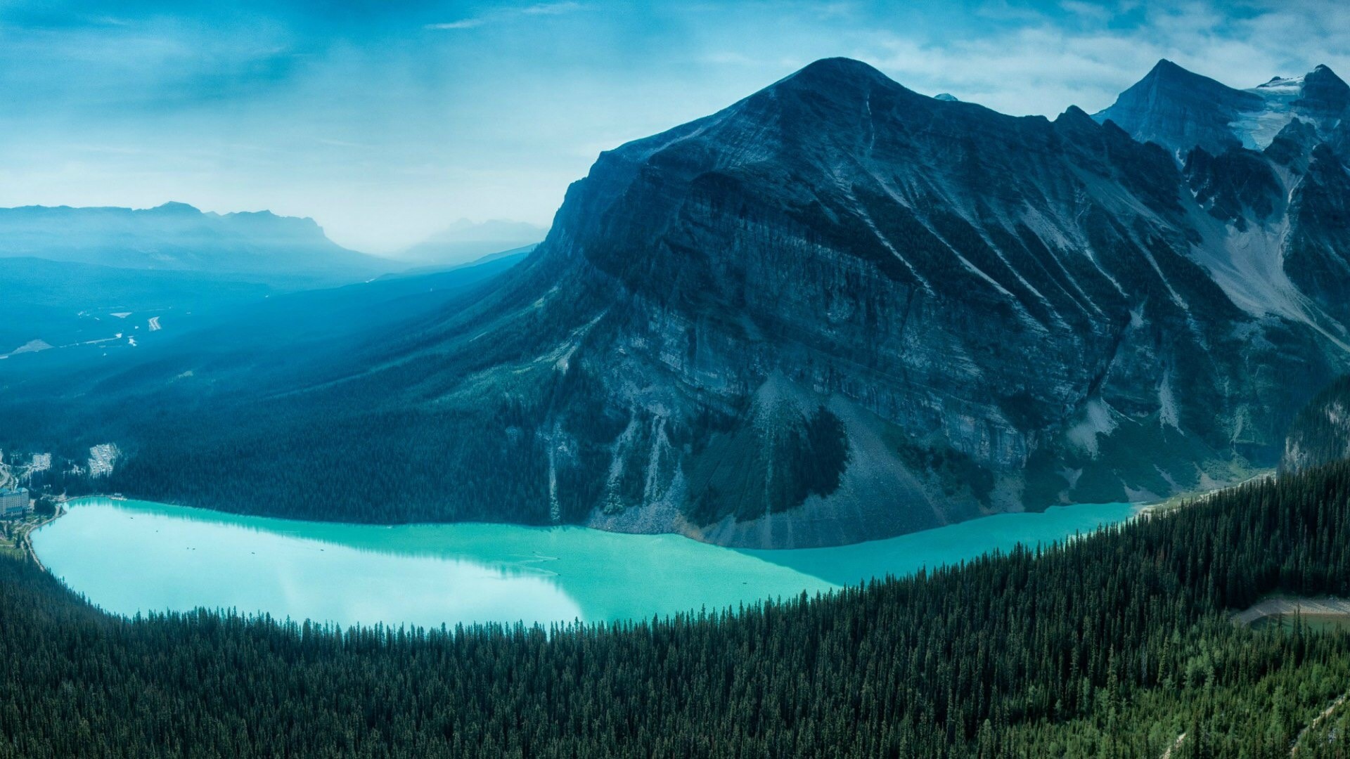 Lake Louise and Victoria Glacier, Banff National Park, Canada HD Wallpaper