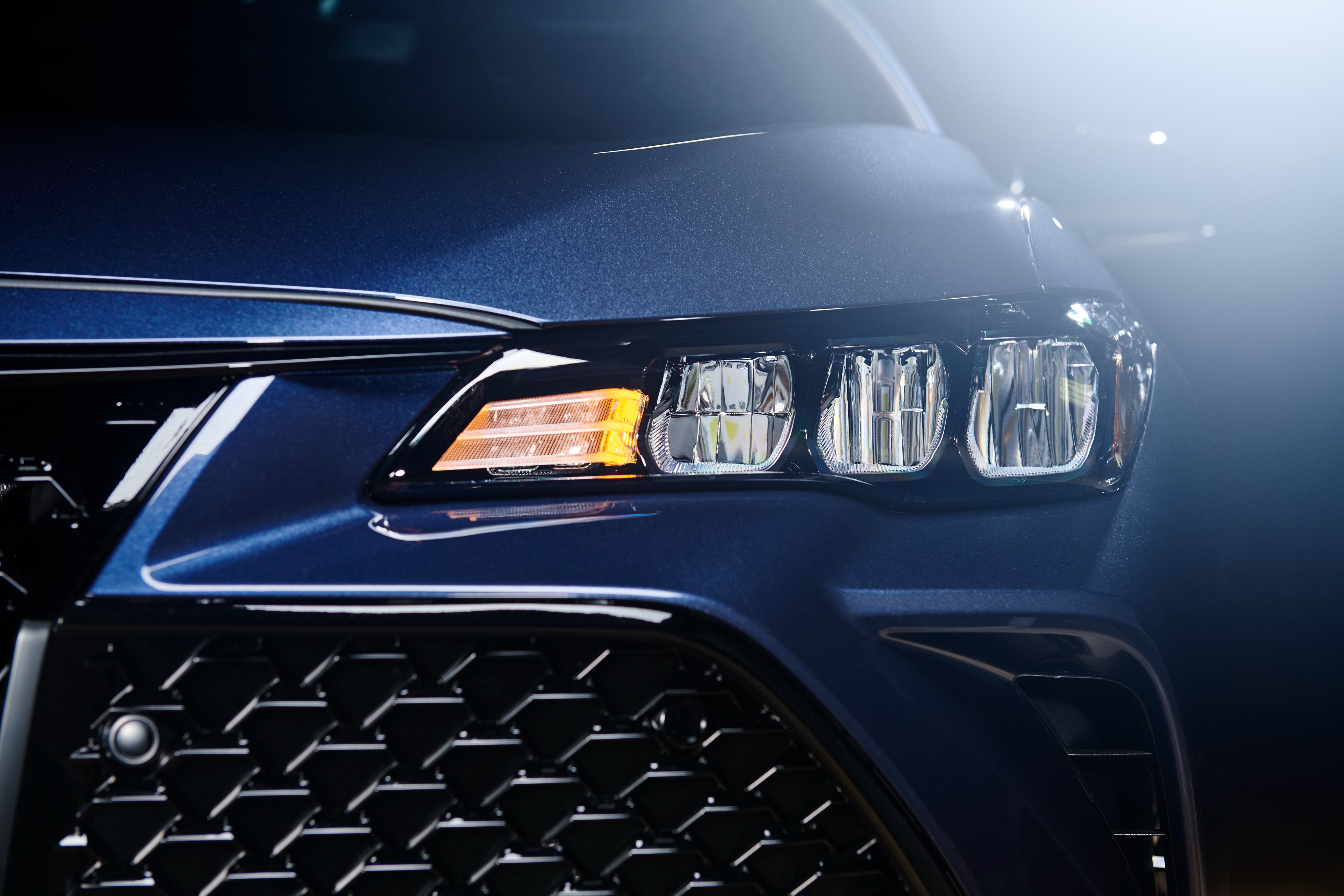 4K 2019 Toyota Avalon XSE Headlights HD Wallpaper
