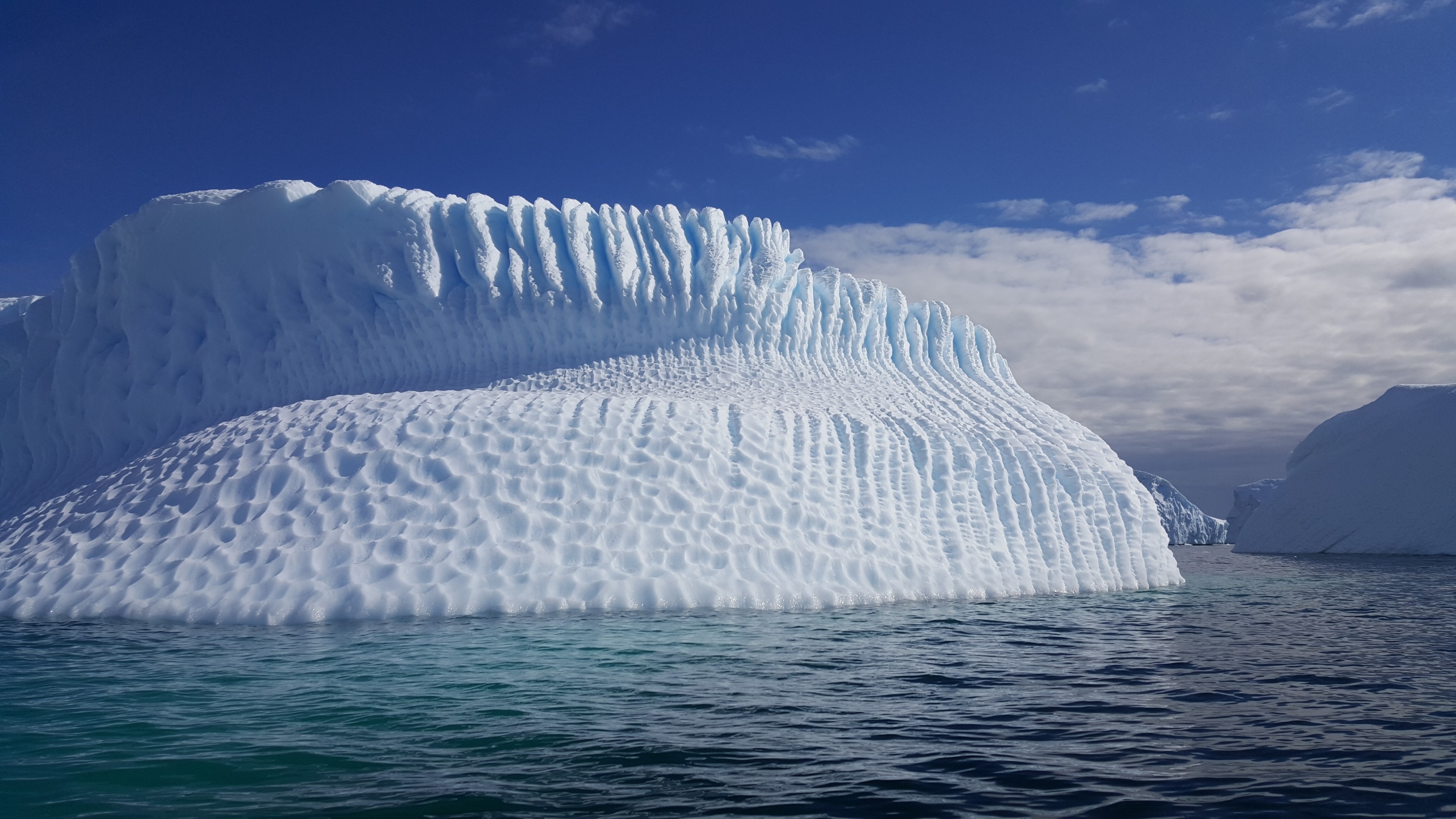 4K Iceberg in the Ocean HD Wallpaper