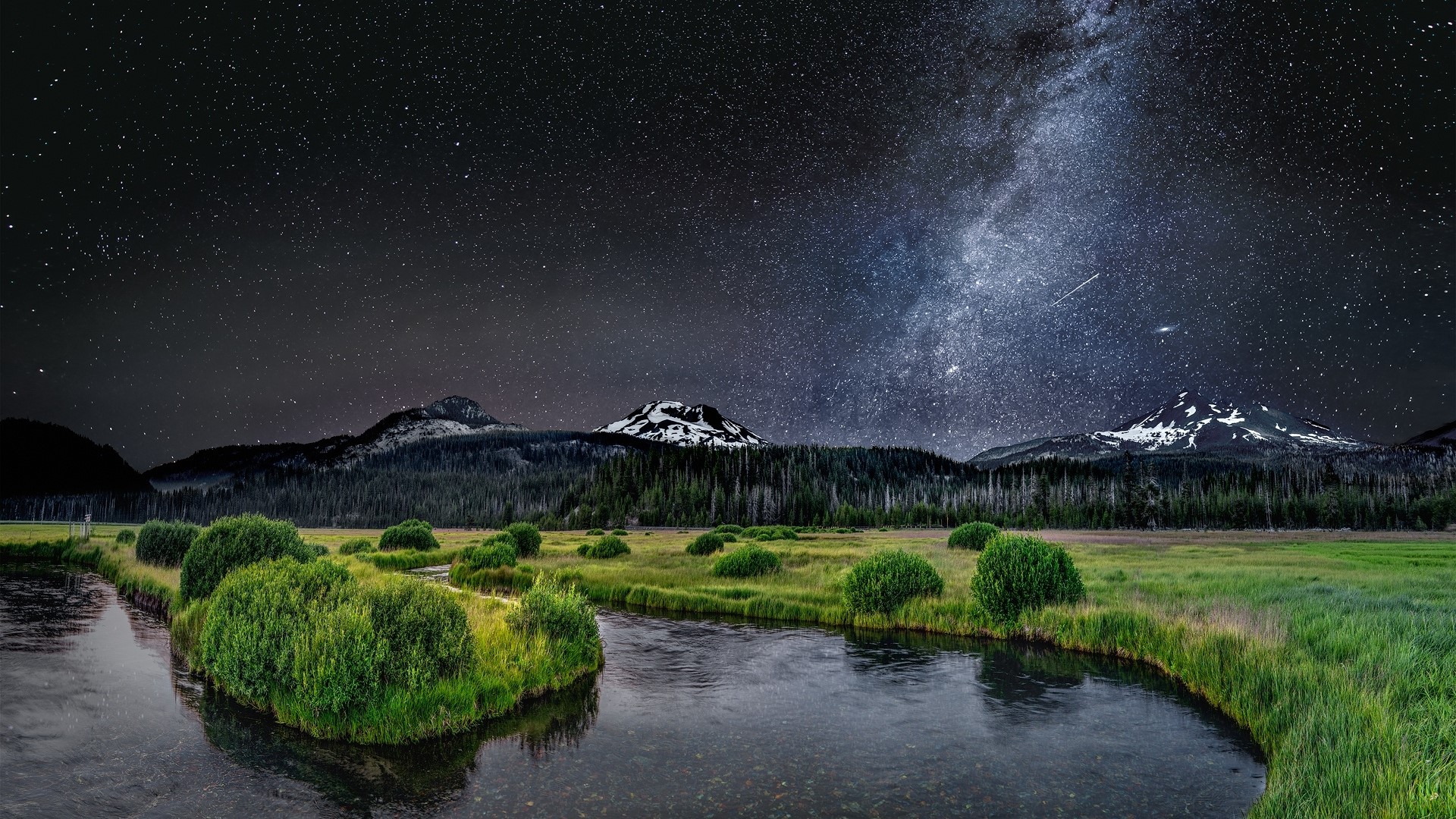 Milky Way over mountains and river HD Wallpaper