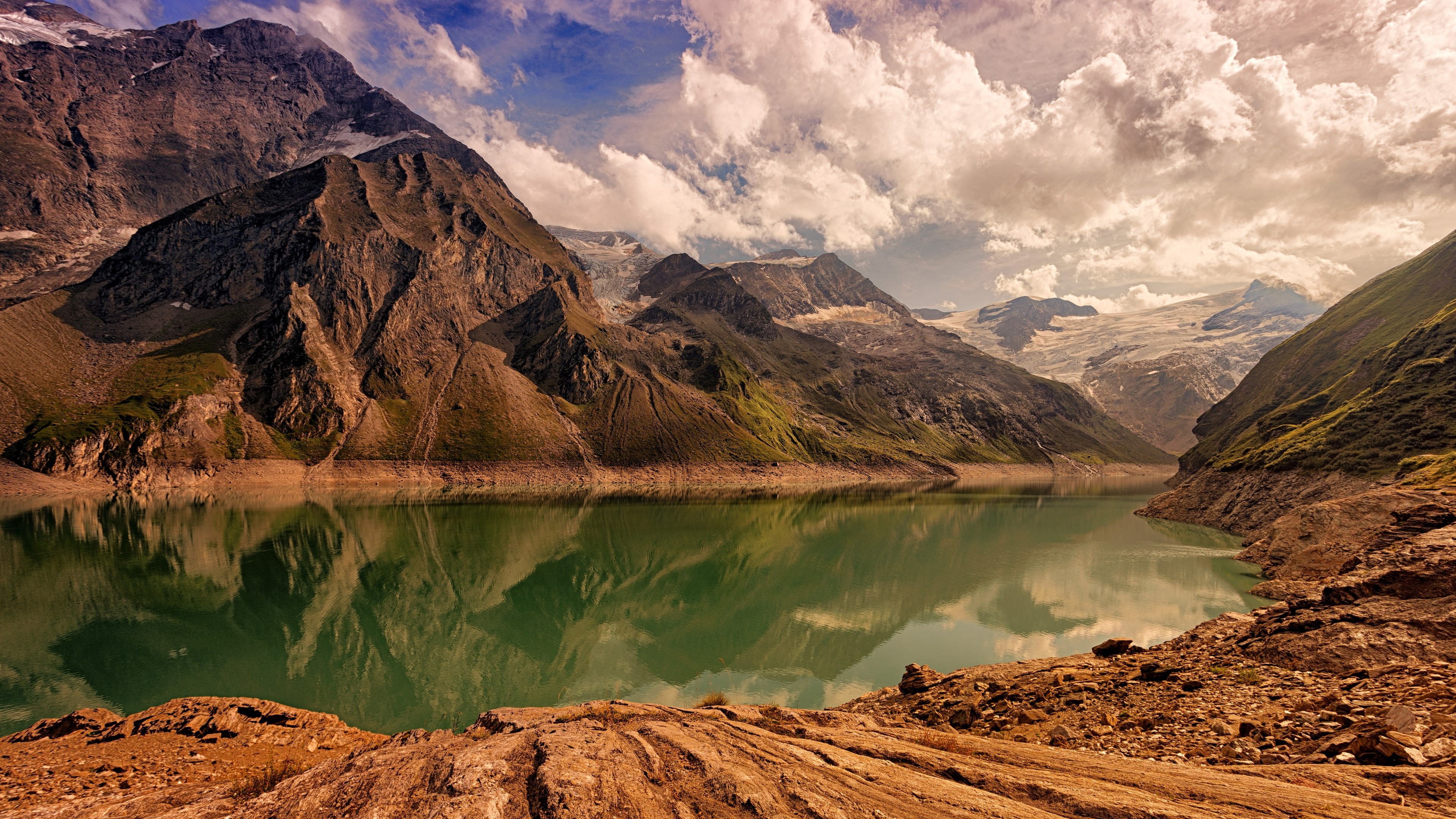 4K Mountains and Lake HD Wallpaper