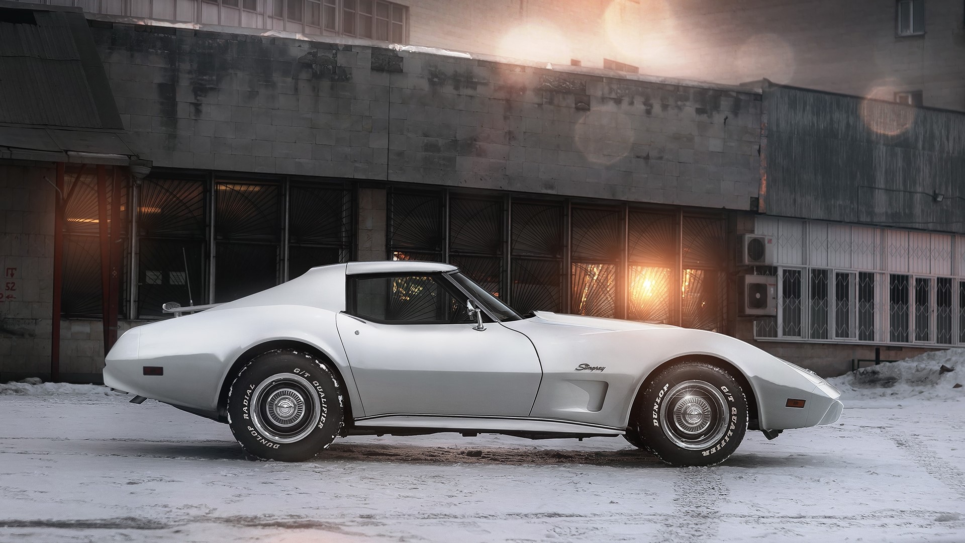 Silver Chevrolet Corvette C3 Stingray in snow HD Wallpaper