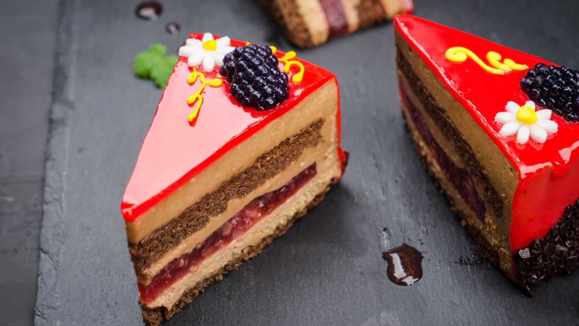 Dessert slices with red glaze and berries HD Wallpaper