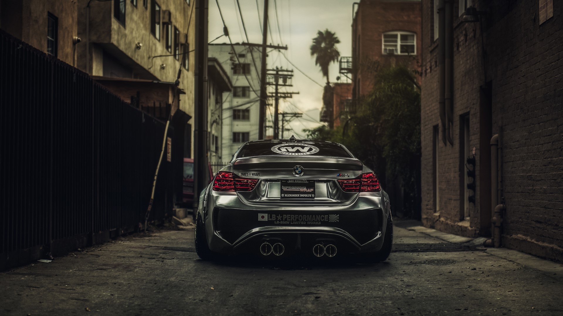 BMW M4 in an alley HD Wallpaper