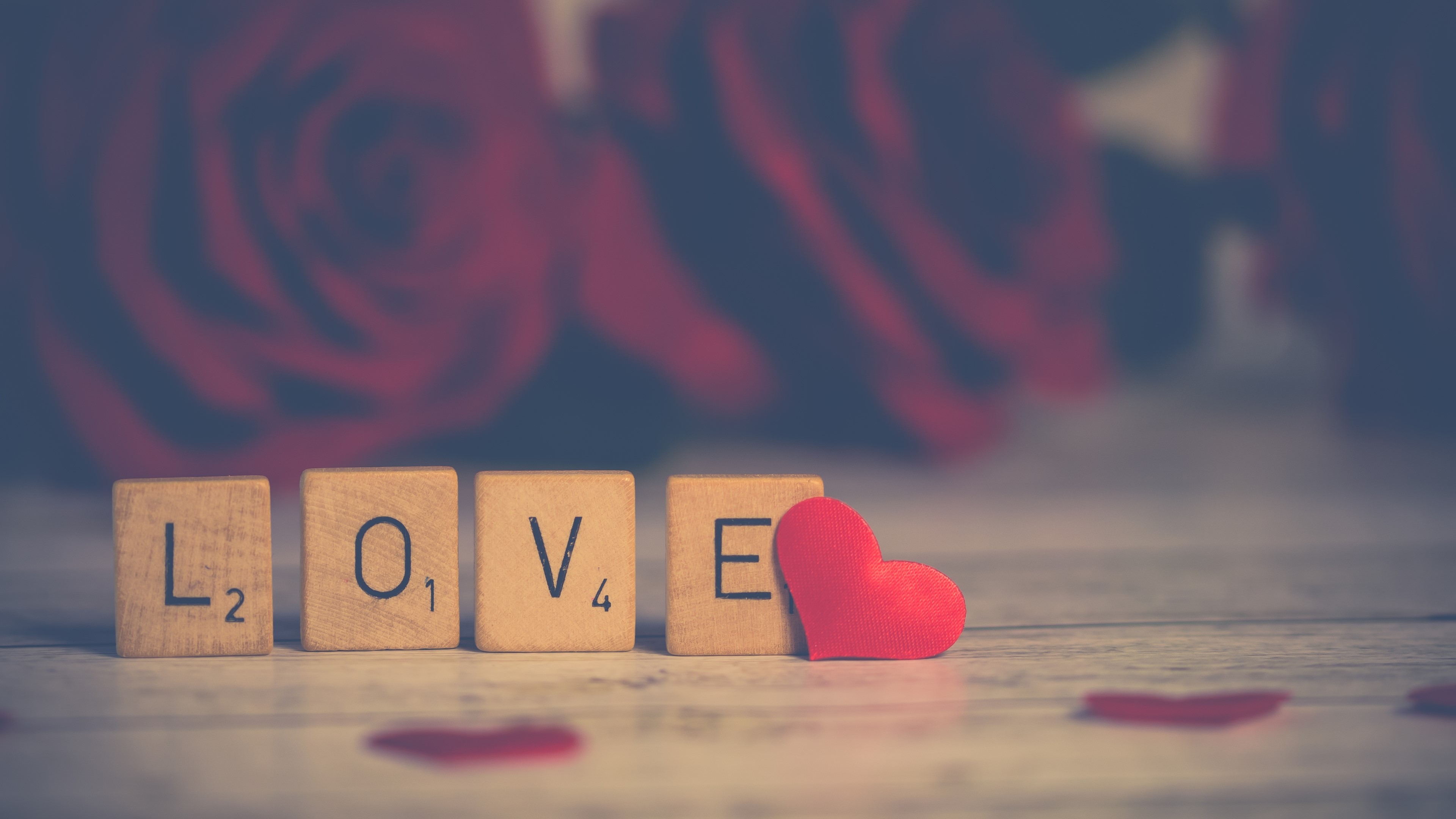 Wooden tiles spelling LOVE with red heart HD Wallpaper