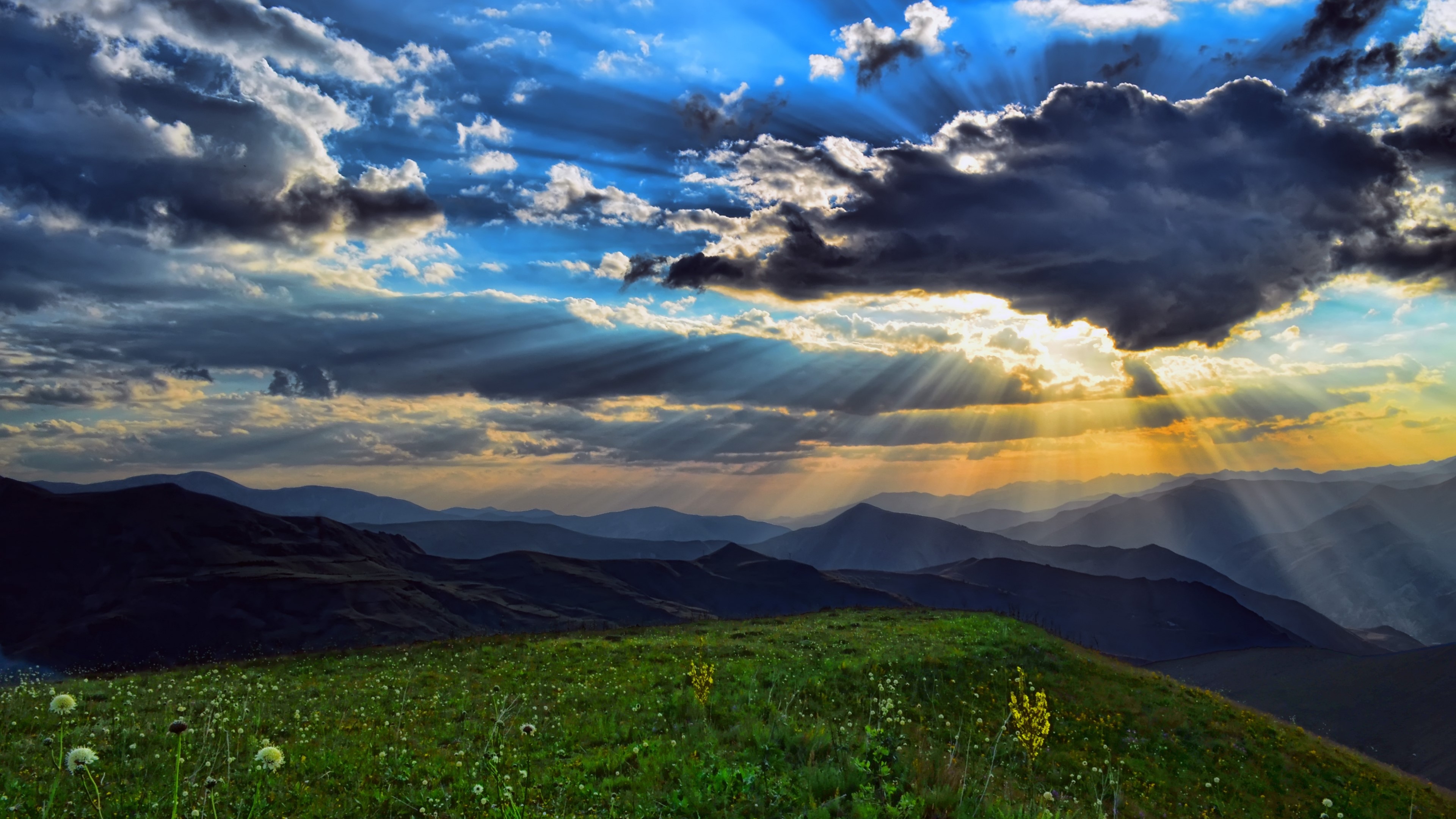 4K Nature Landscape with Sunbeams HD Wallpaper