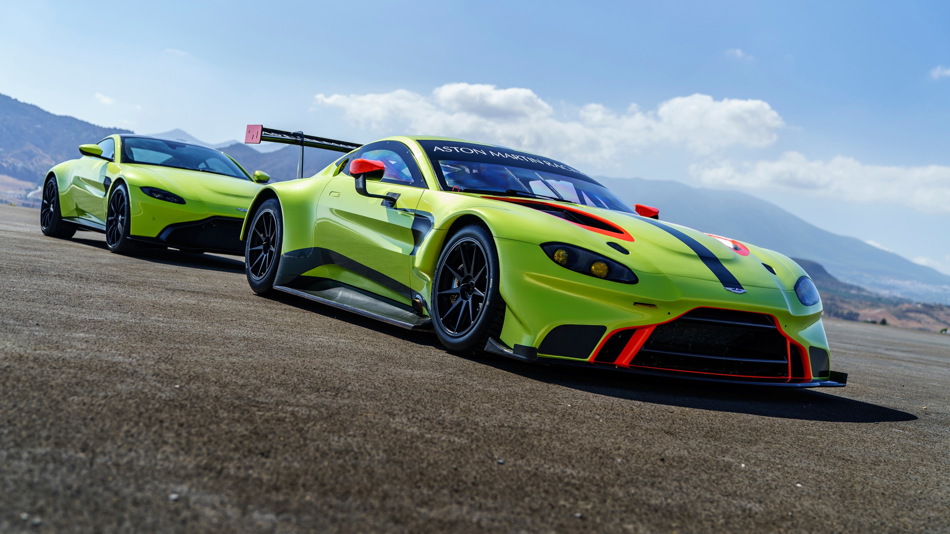 4K Aston Martin Vantage GTE race cars HD Wallpaper