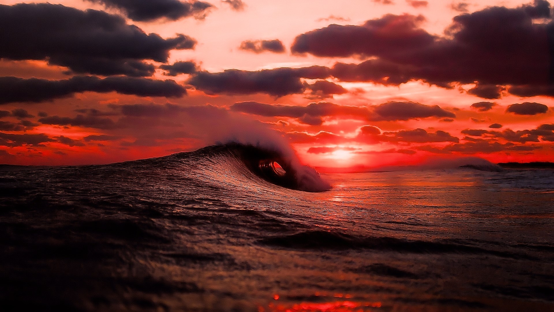 Wave crashing at sunset HD Wallpaper