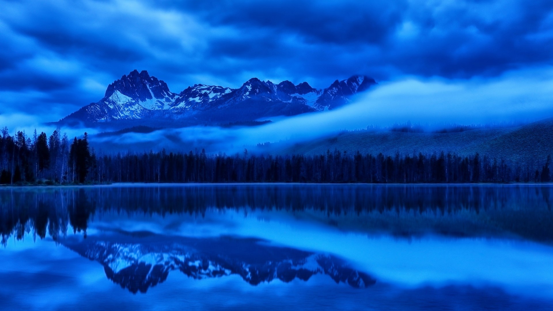 Mountain Range Reflection on Lake HD Wallpaper