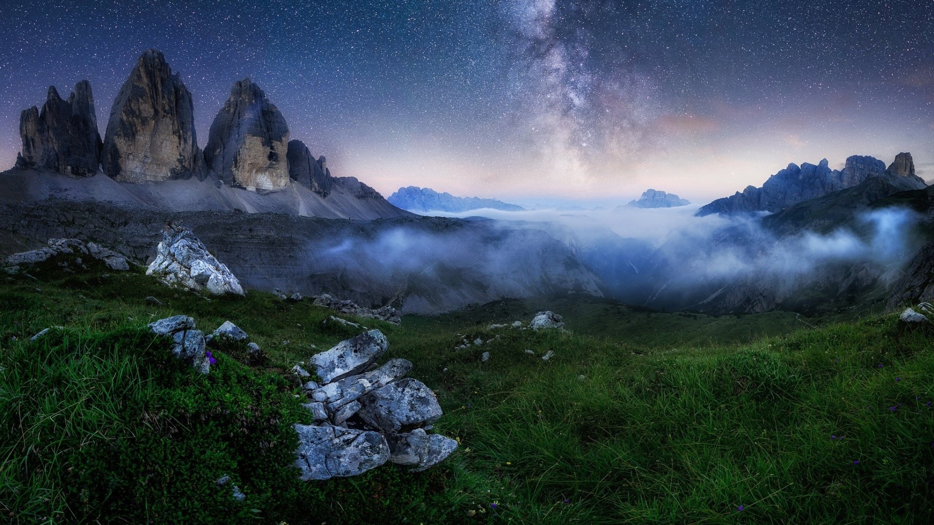 Milky Way over Tre Cime di Lavaredo mountains HD Wallpaper