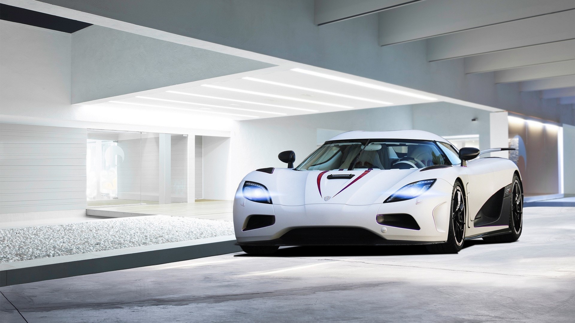 White Koenigsegg Agera sports car HD Wallpaper
