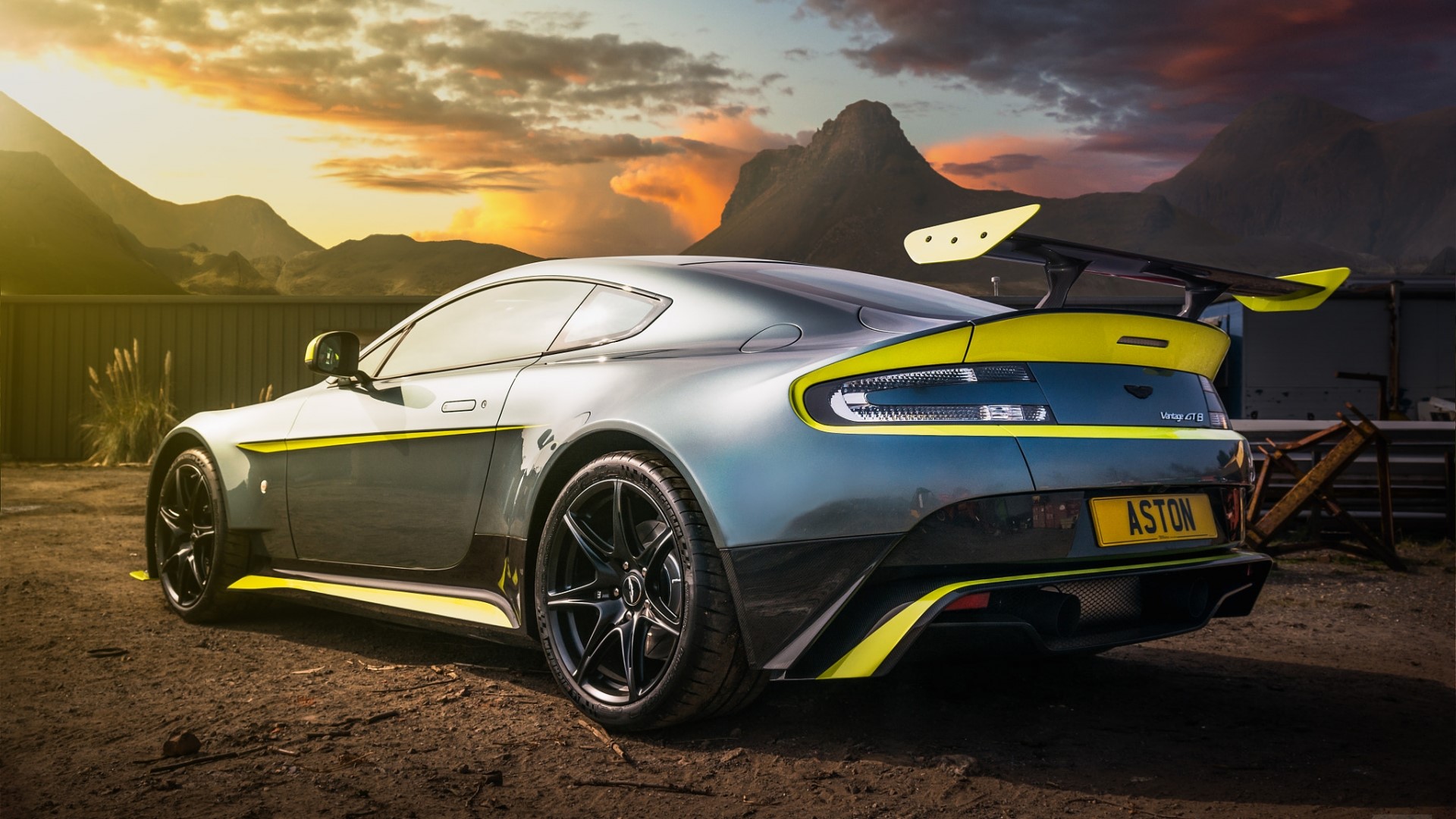 Aston Martin Vantage GT8 HD Wallpaper
