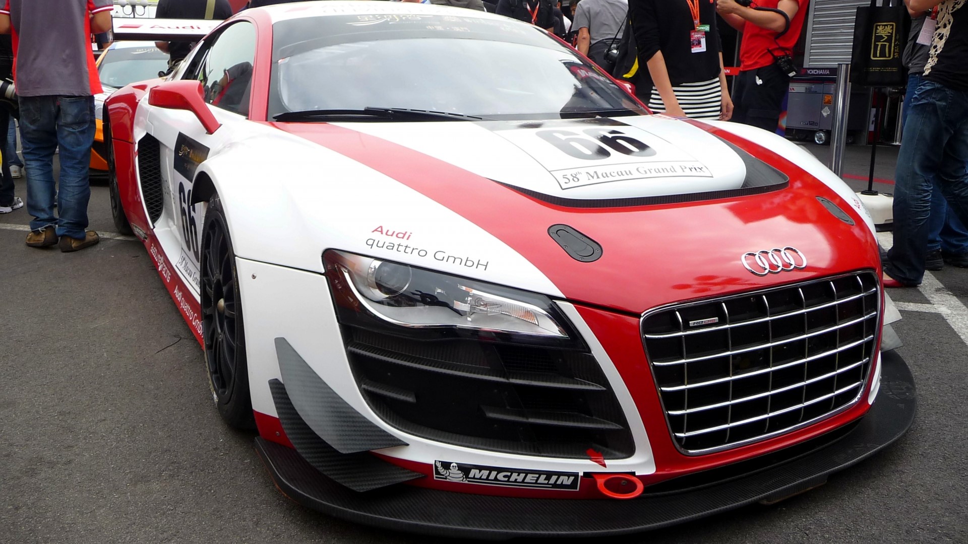 Audi R8 LMS GT3 race car HD Wallpaper