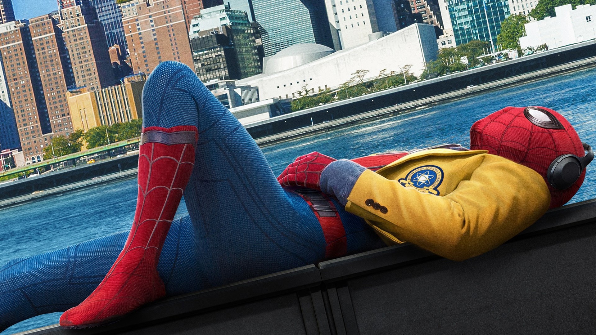 Spider-Man from Spider-Man: Homecoming HD Wallpaper