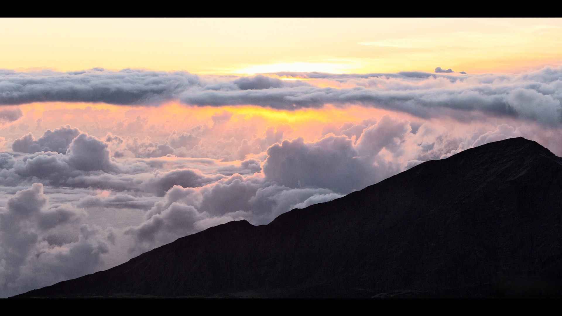 The clouds HD Wallpaper