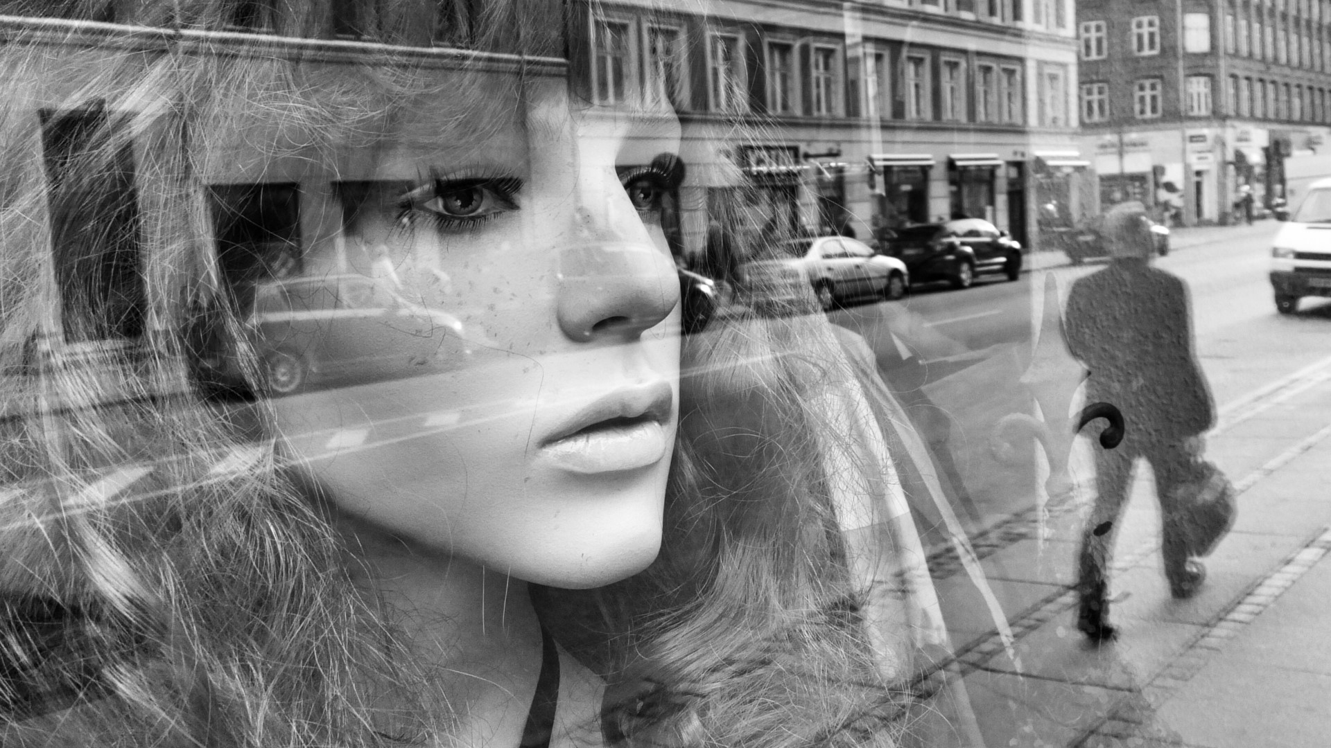 Double exposure of mannequin and street scene HD Wallpaper