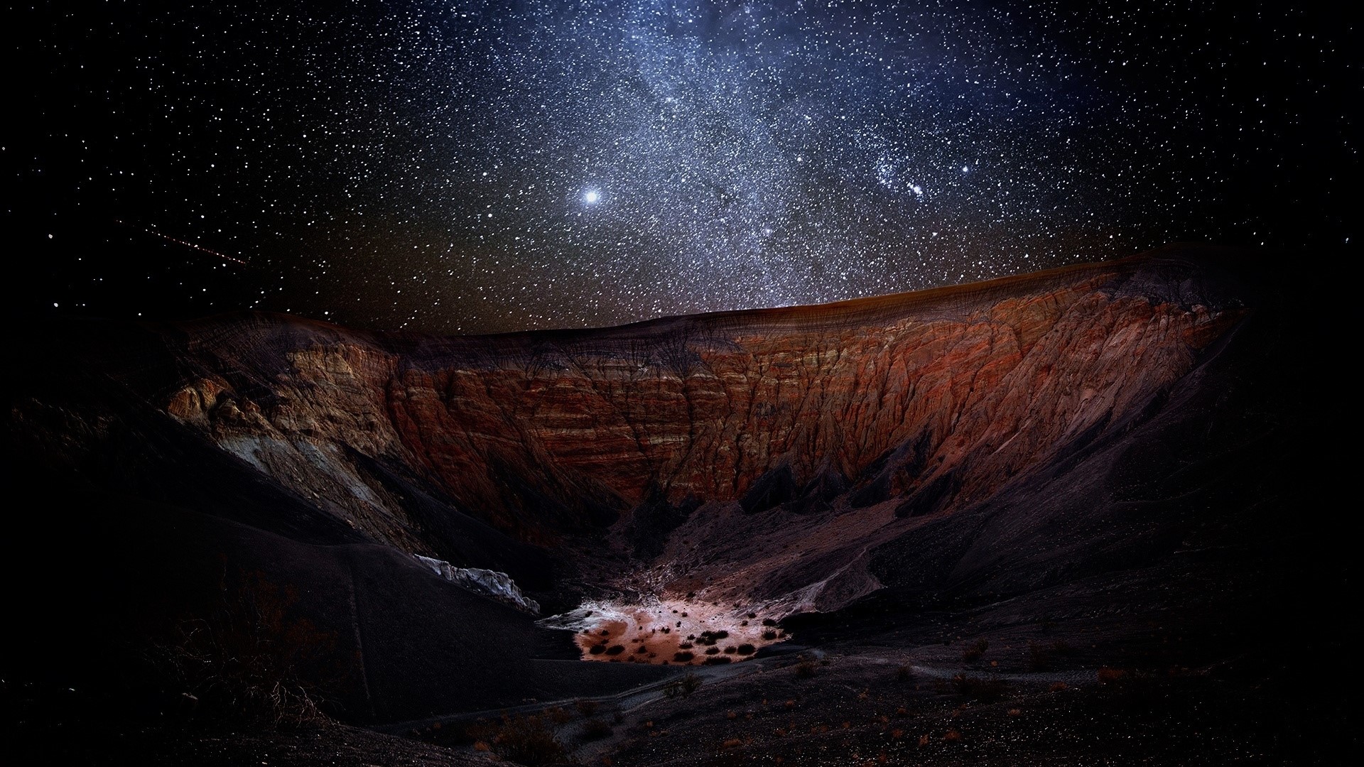 Crater under the Milky Way HD Wallpaper