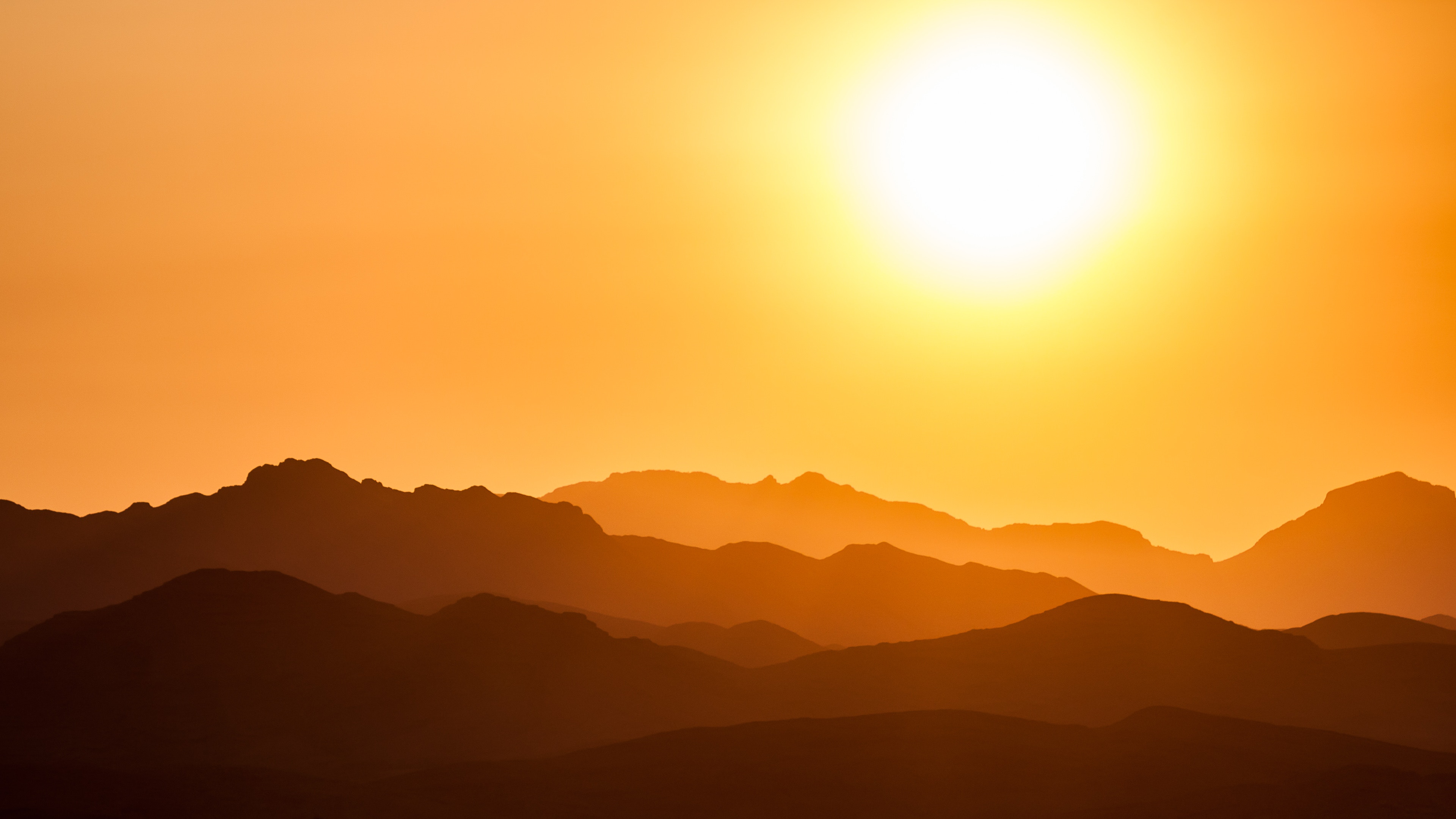 Sunset over layered mountains in Nevada, USA HD Wallpaper