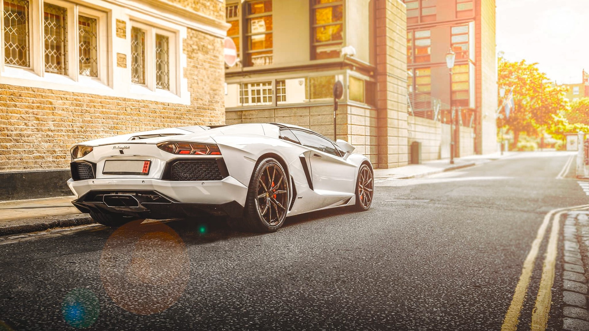 White Lamborghini Aventador LP 700-4 on street HD Wallpaper