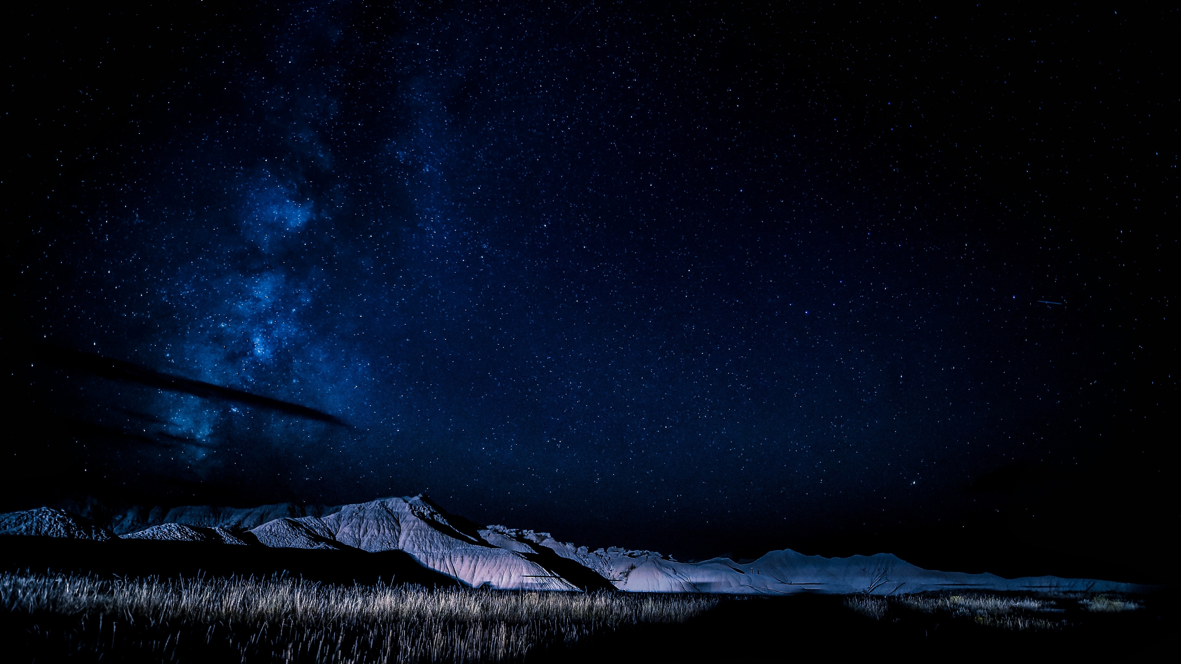 4K Milky Way Over Mountains HD Wallpaper