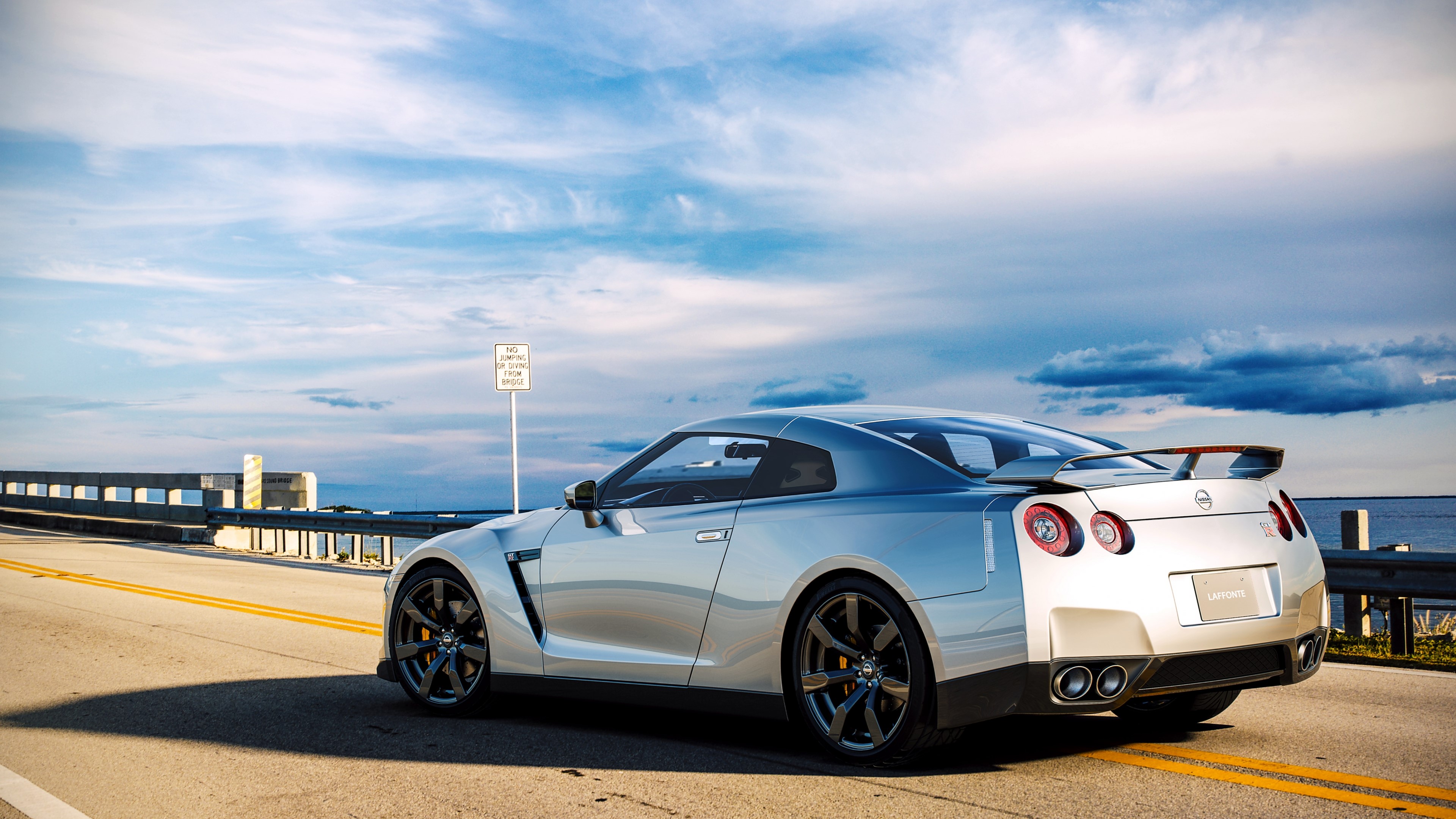 4K Nissan GT-R on a Bridge HD Wallpaper