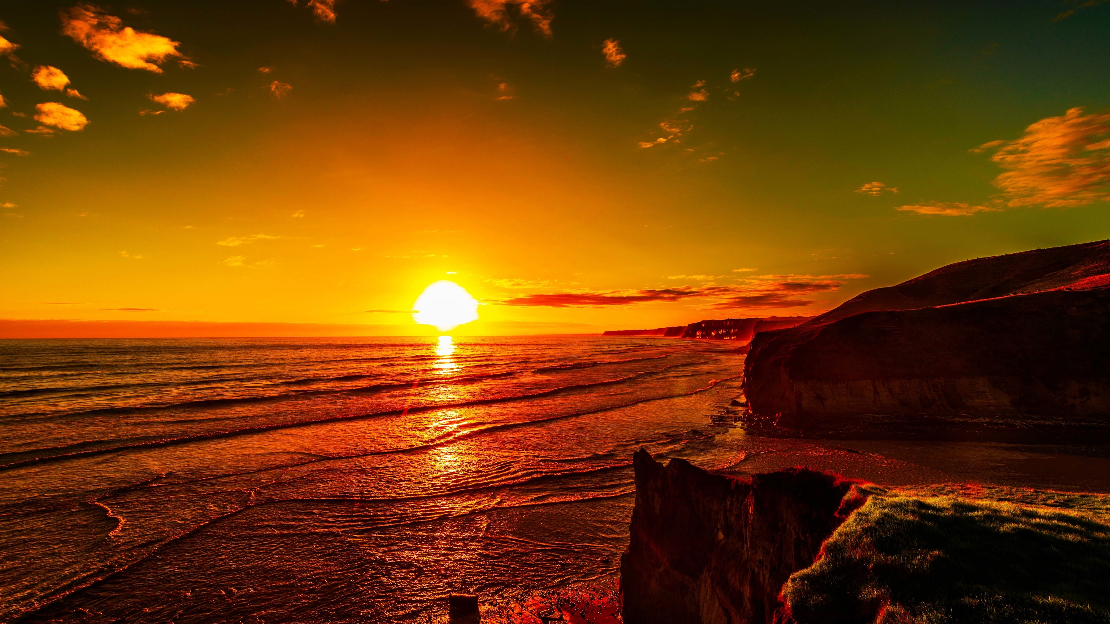 Sunset over the sea HD Wallpaper