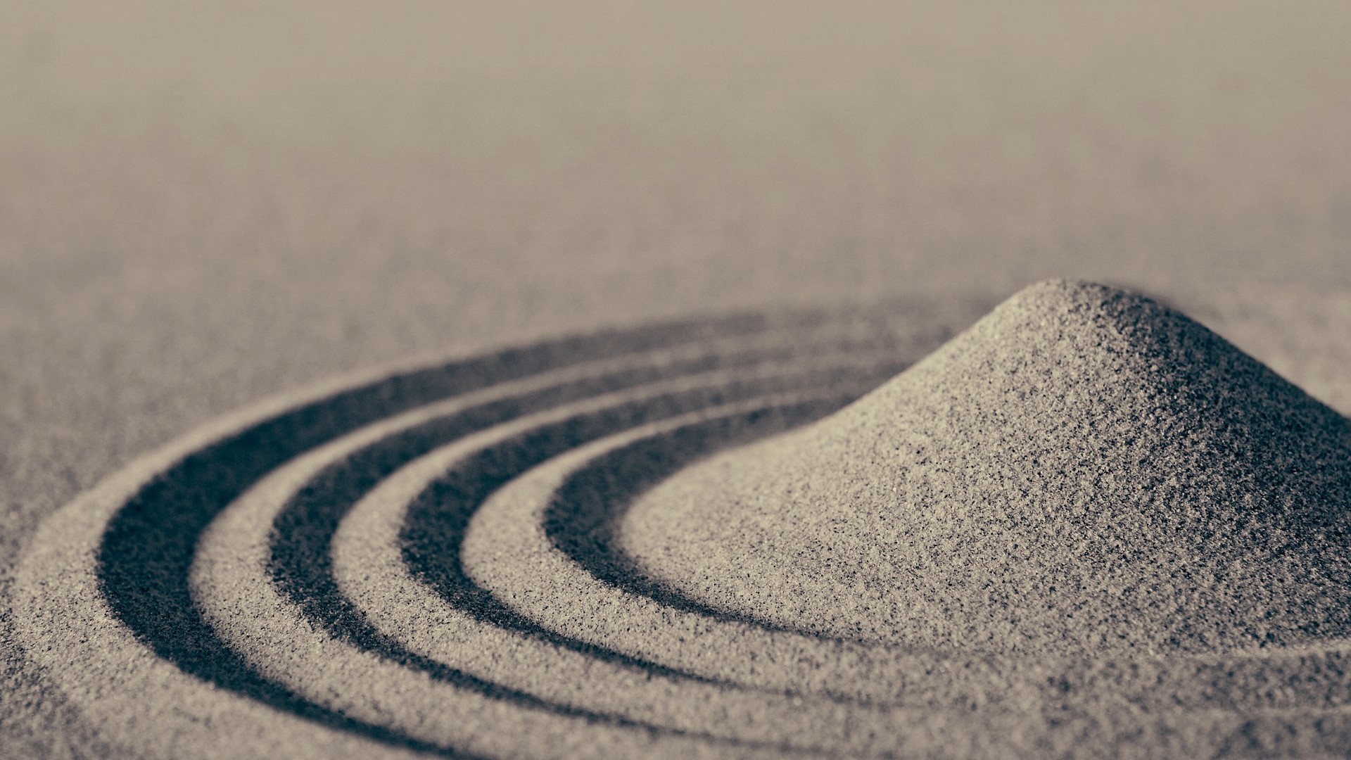 Sand garden with raked patterns HD Wallpaper