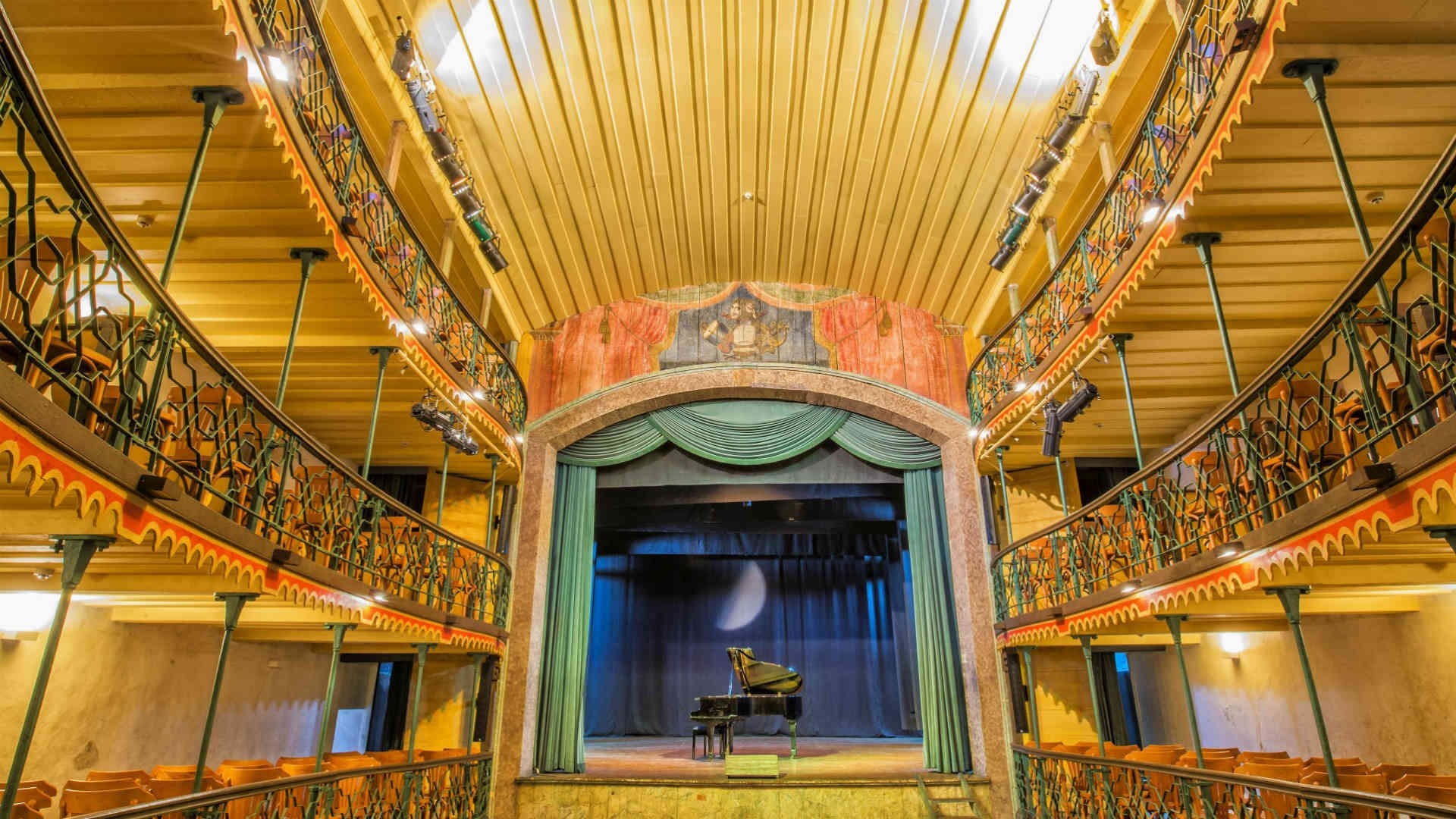 Ouro Preto Theater interior with stage and piano HD Wallpaper