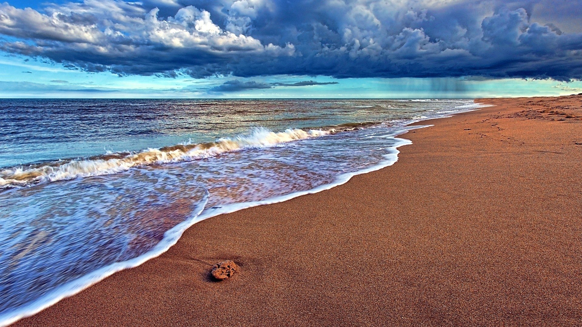Seaside with stormy clouds HD Wallpaper